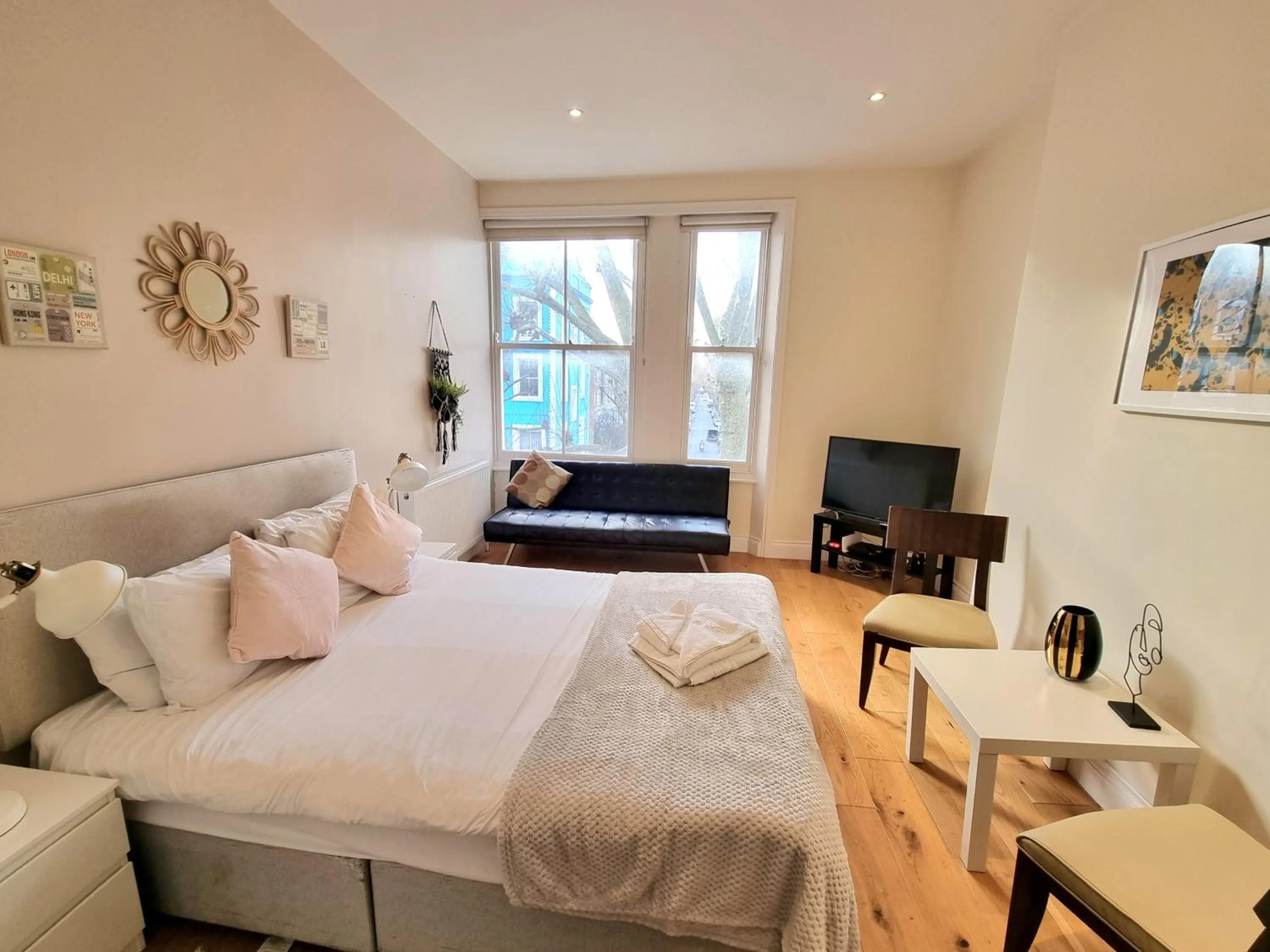 Oxford Gardens Apartments