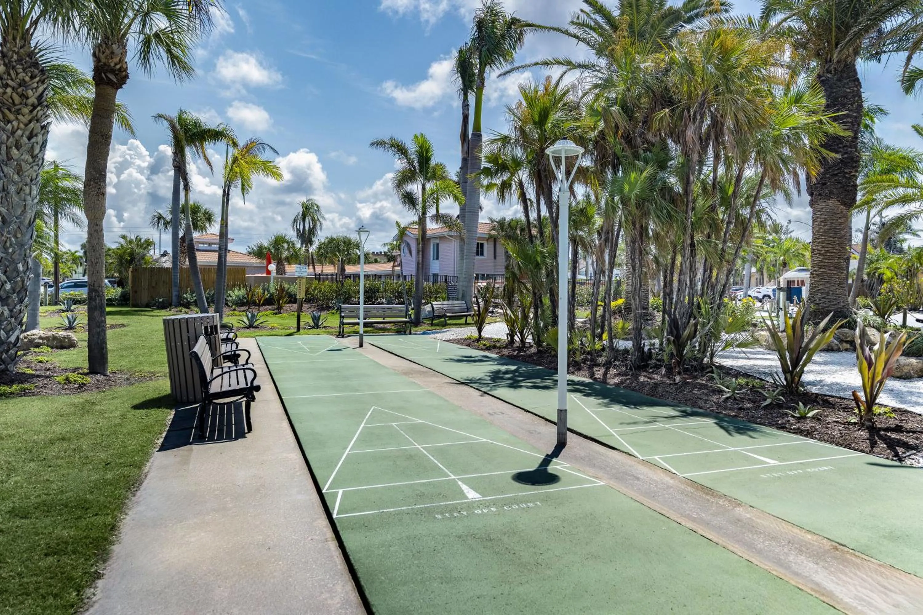 Garden in Tropical Beach Resorts - Sarasota