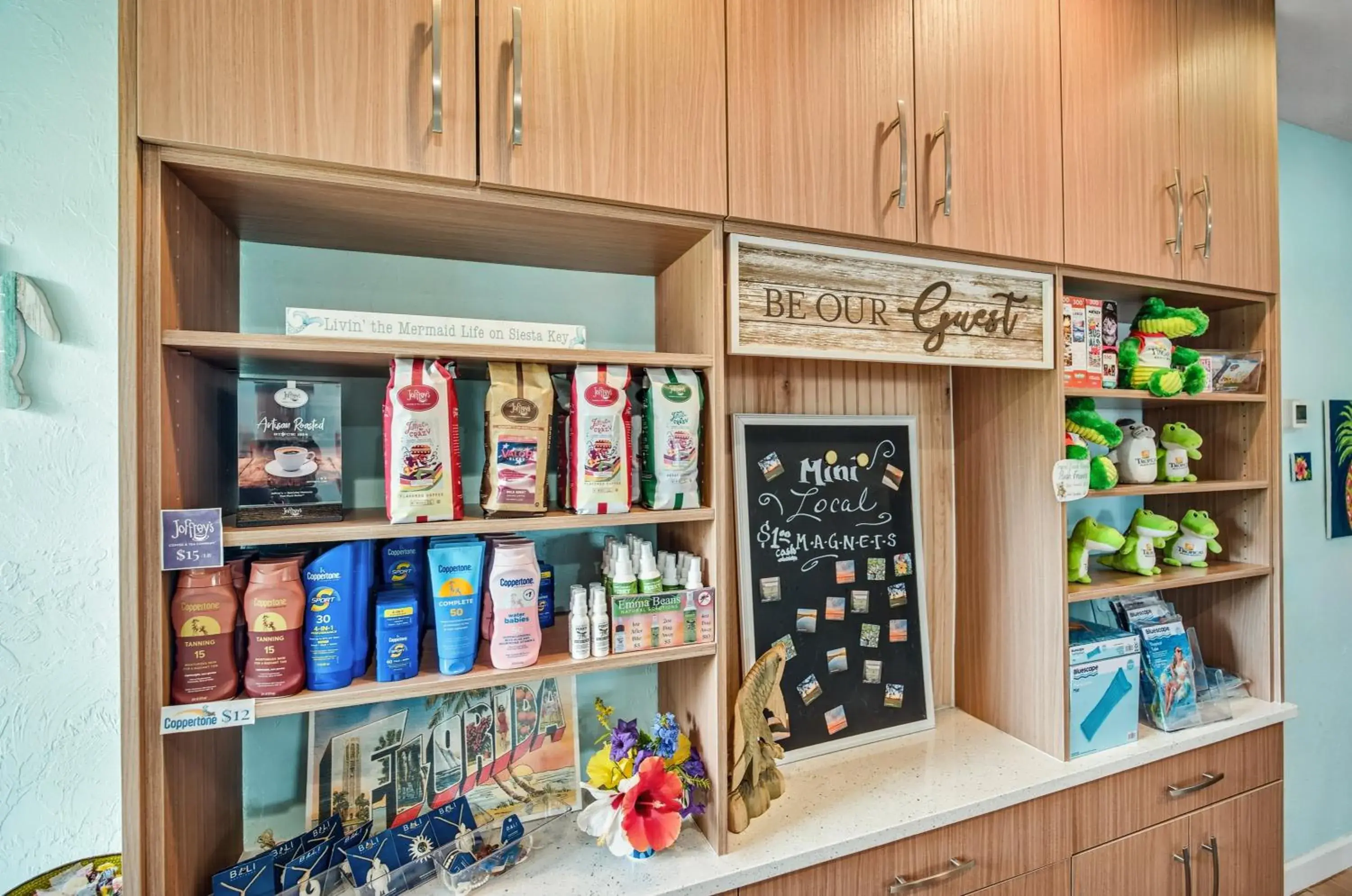 Property building in Tropical Beach Resorts - Sarasota Property building in Tropical Beach Resorts - Sarasota