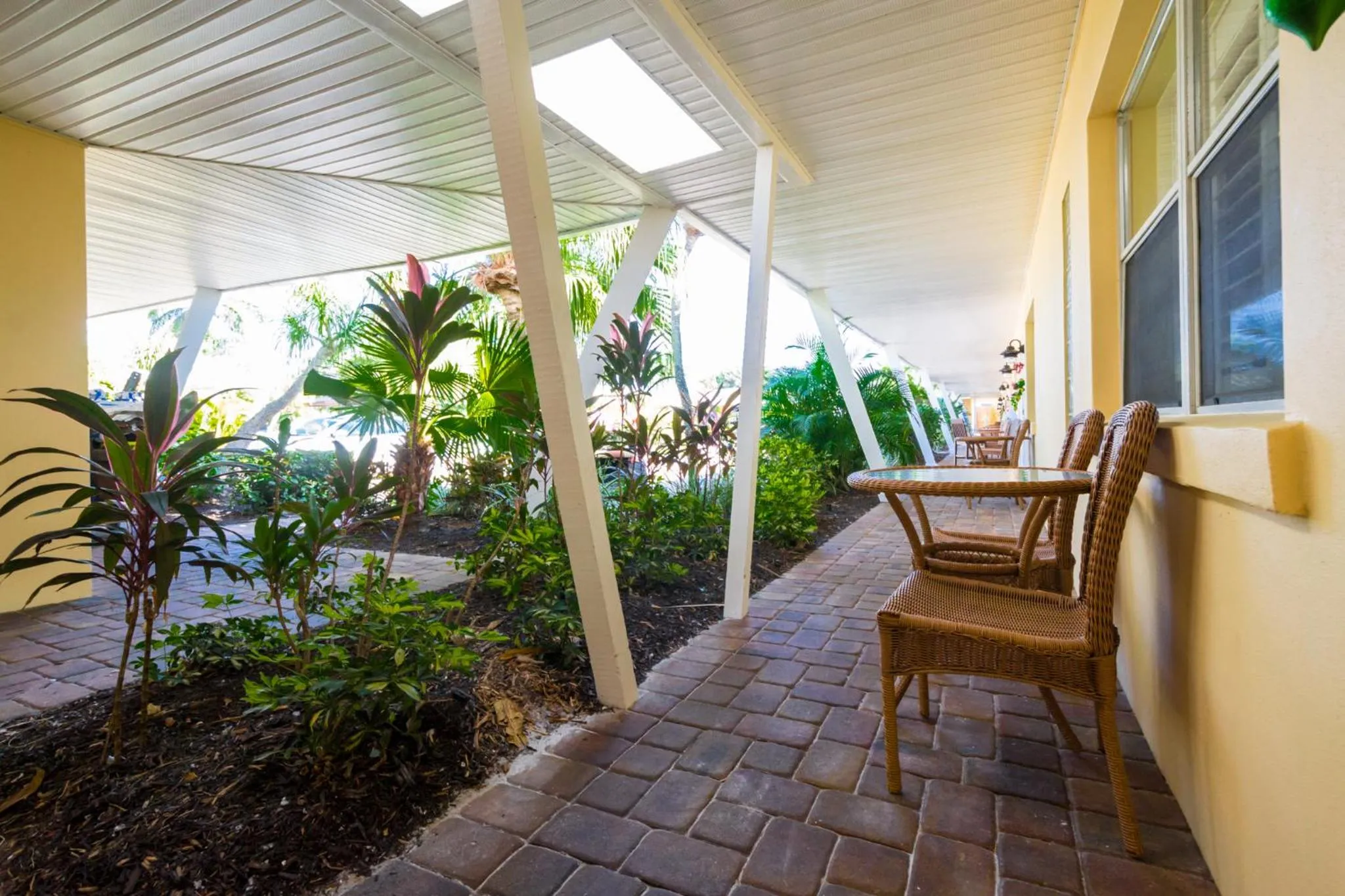 Balcony/Terrace in Tropical Beach Resorts - Sarasota