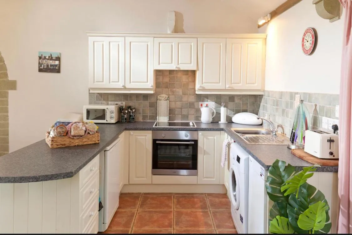 Coffee/tea facilities in Spacious Swallow Cottage