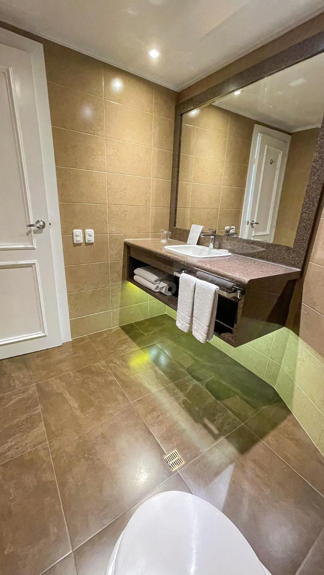 Bathroom in Mercure Alameda Quito