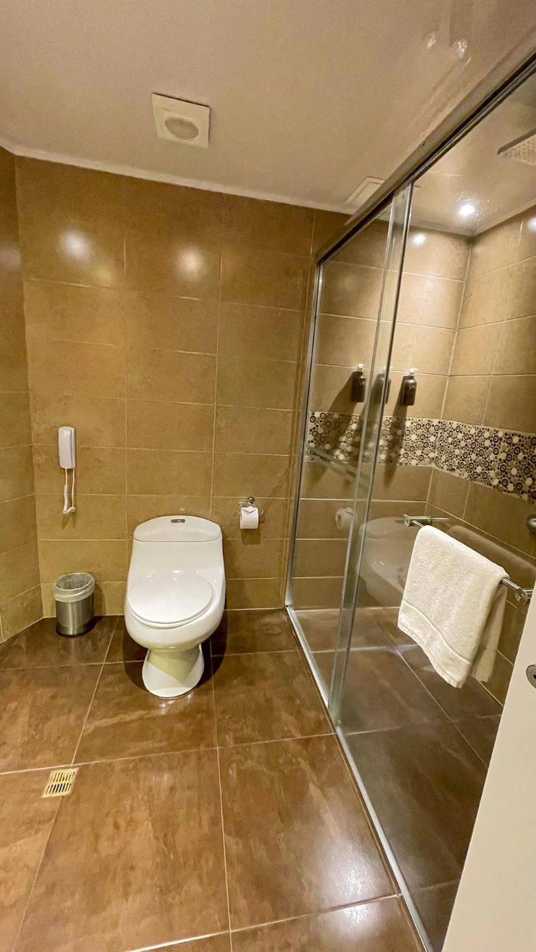 Bathroom in Mercure Alameda Quito