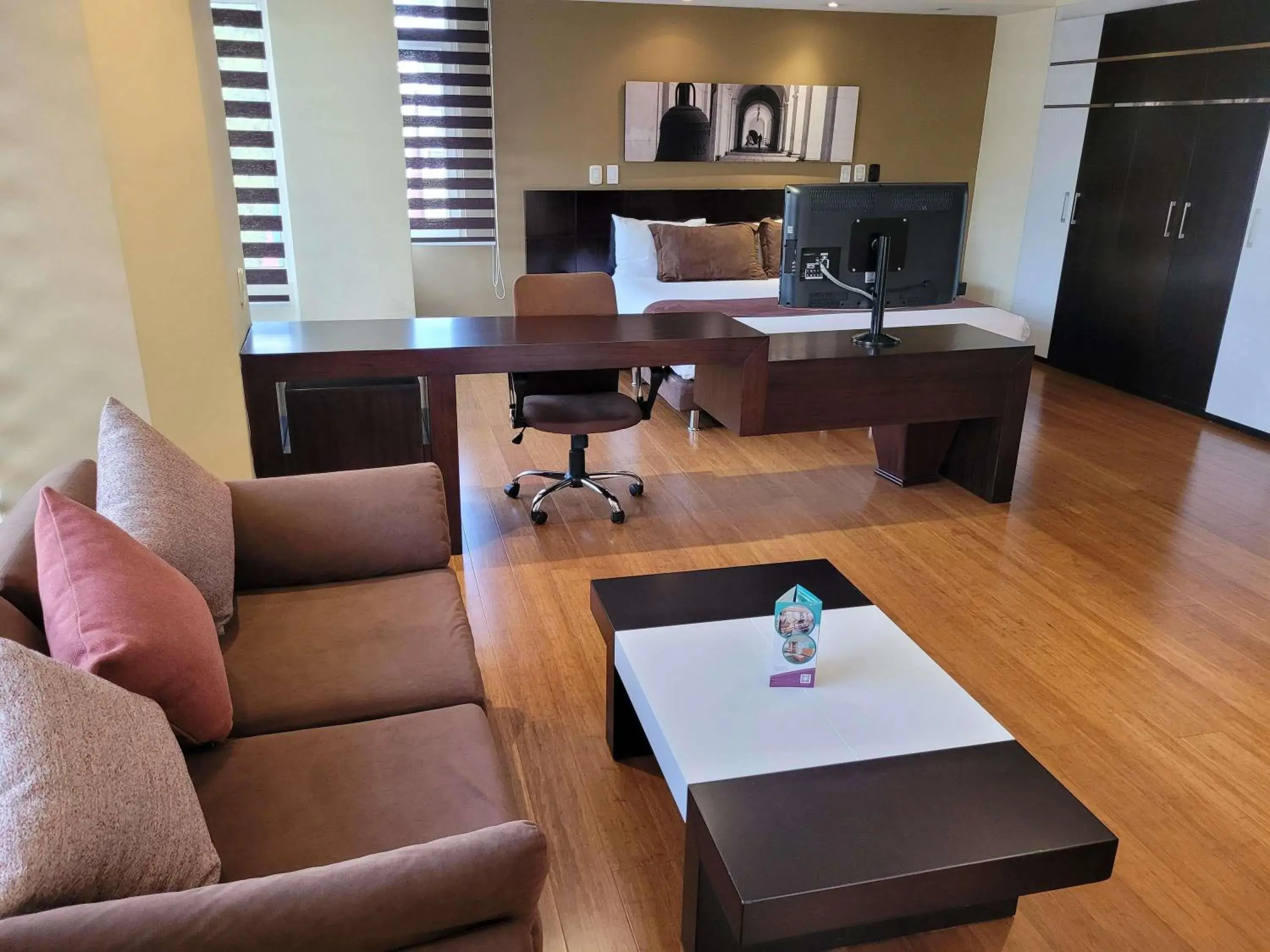 Bedroom in Mercure Alameda Quito Bedroom in Mercure Alameda Quito