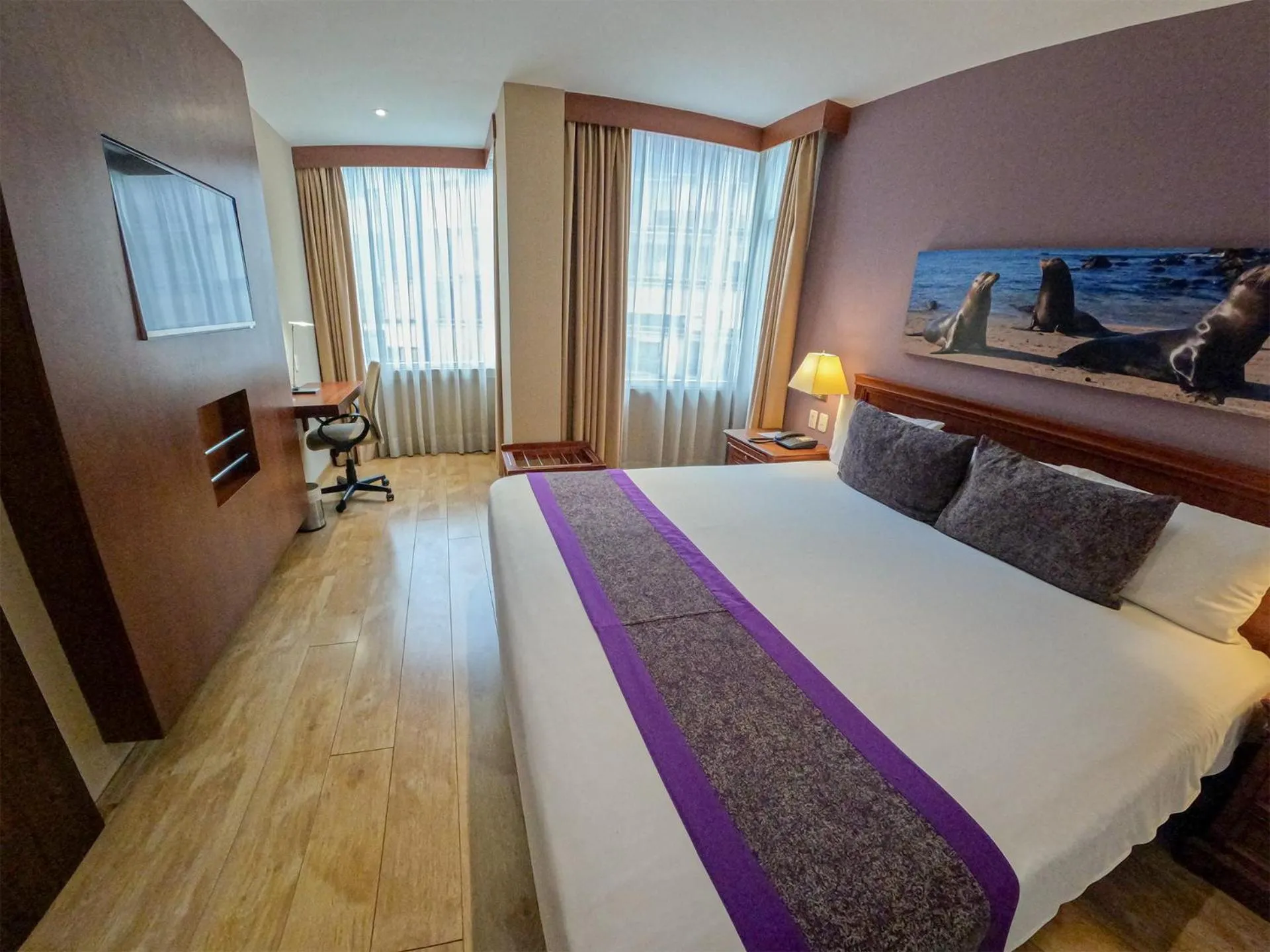 Bed in Mercure Alameda Quito