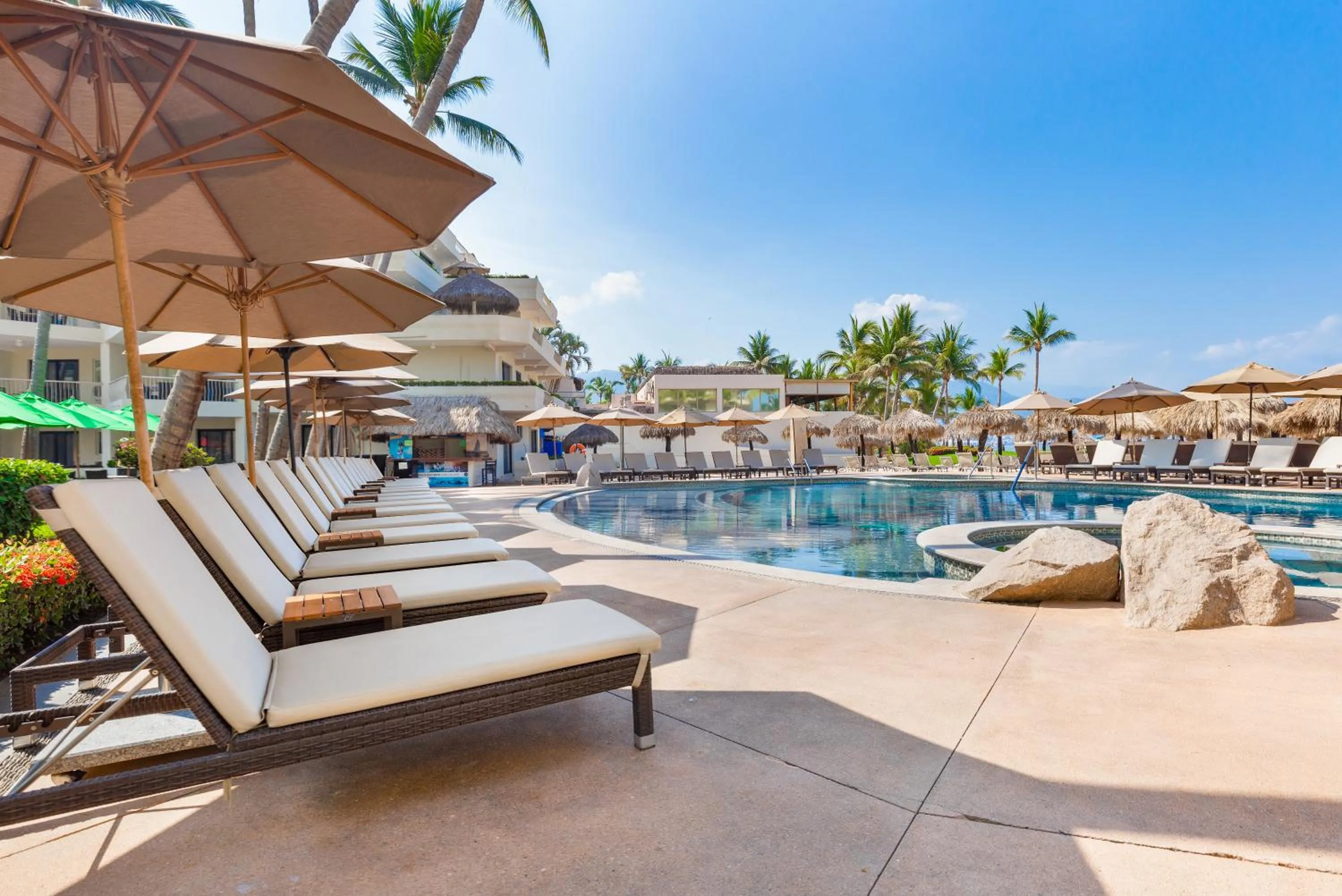Swimming pool in Villa del Palmar Beach Resort & Spa Puerto Vallarta