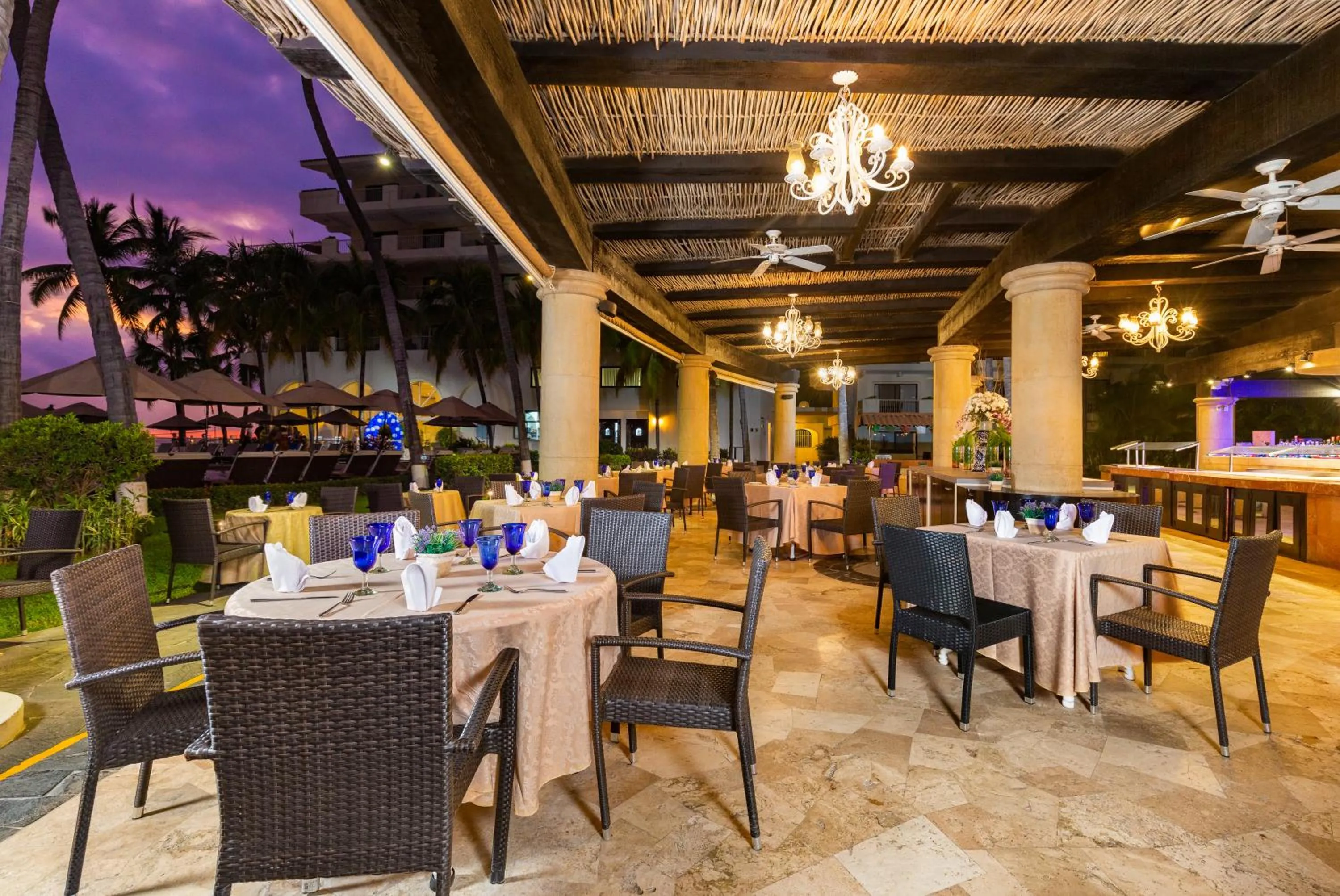 Restaurant/places to eat in Villa del Palmar Beach Resort & Spa Puerto Vallarta