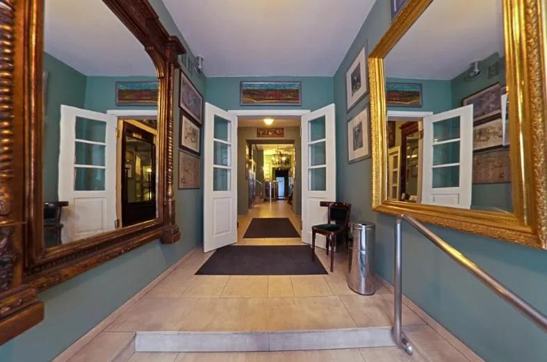 Lobby or reception in Hotel Alef