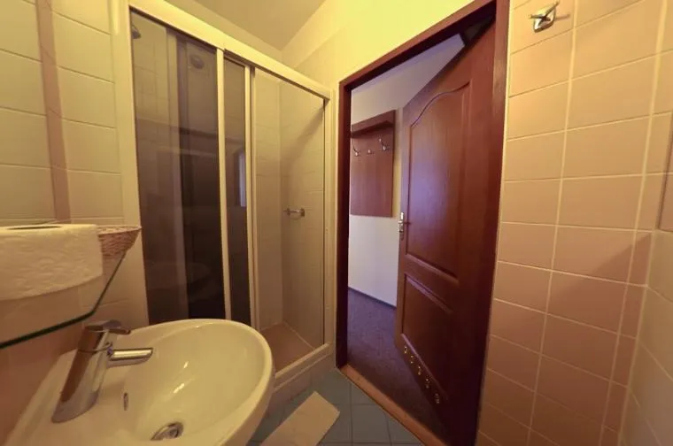 Bathroom in Hotel Alef