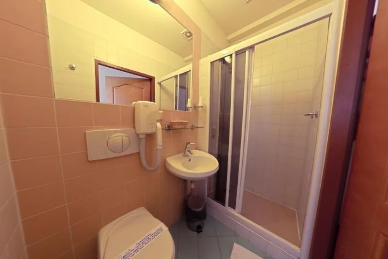 Bathroom in Hotel Alef