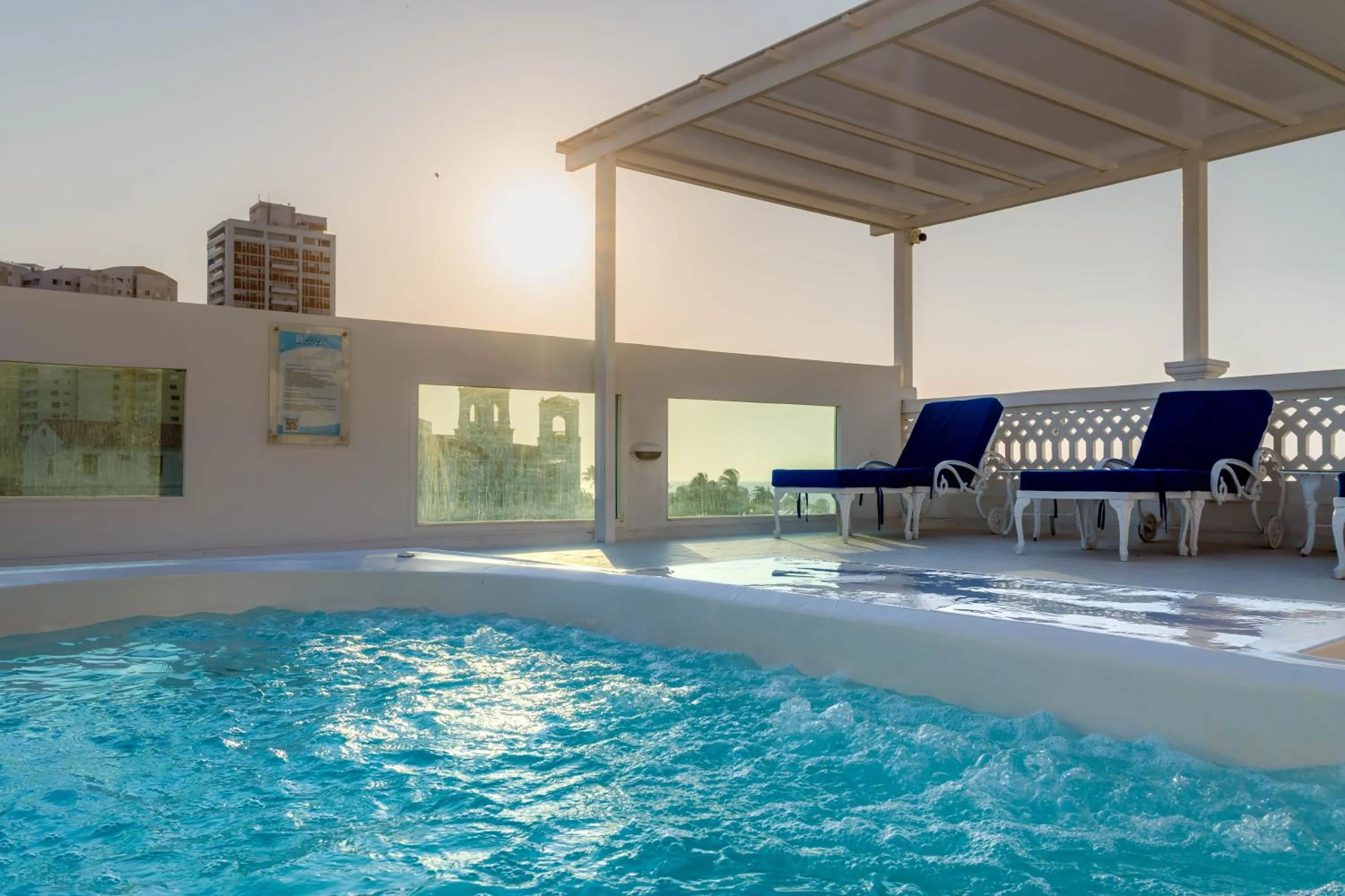 Hot Tub in Hotel Coral Reef Cartagena