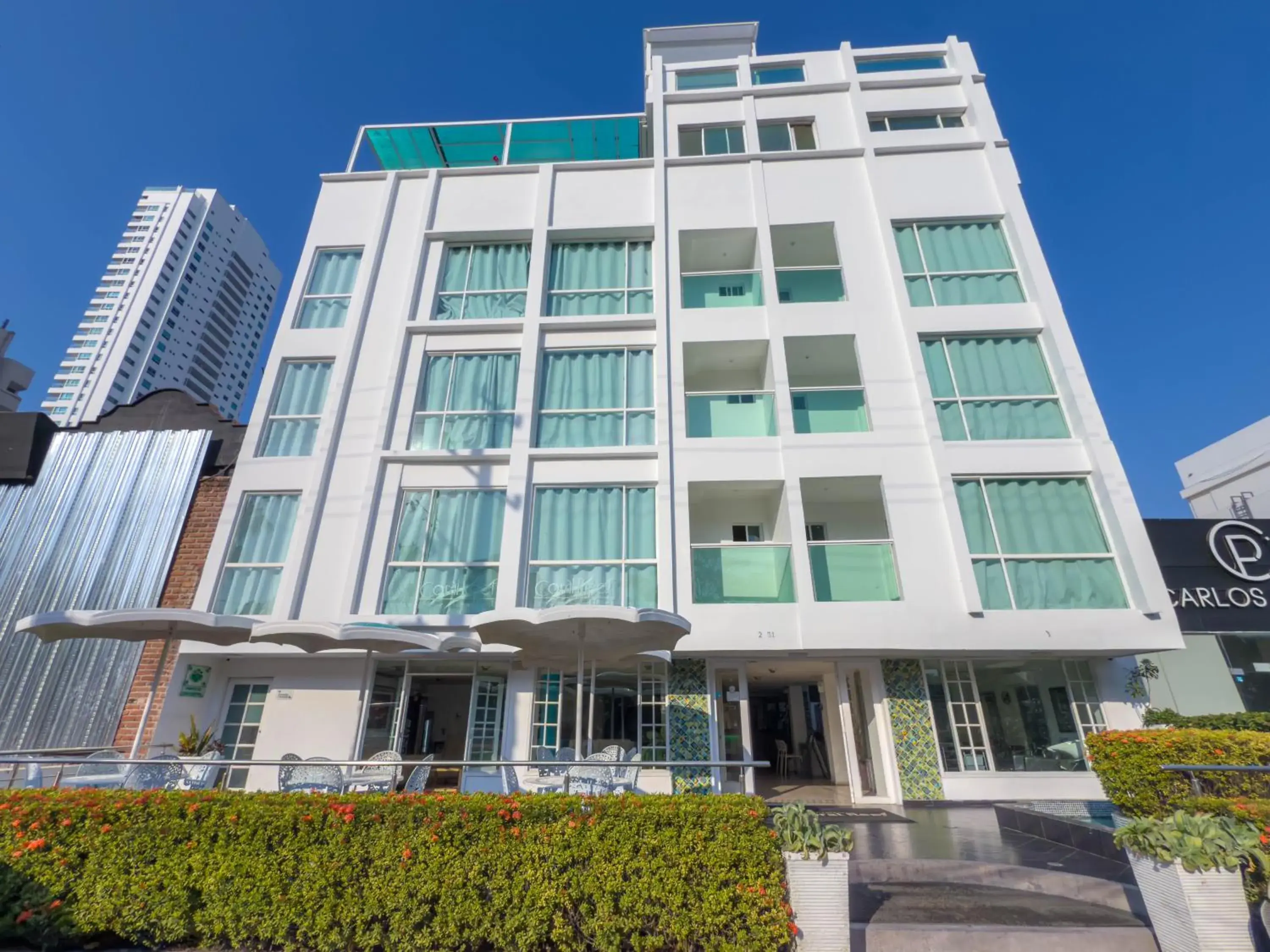 Property building in Hotel Coral Reef Cartagena Property building in Hotel Coral Reef Cartagena