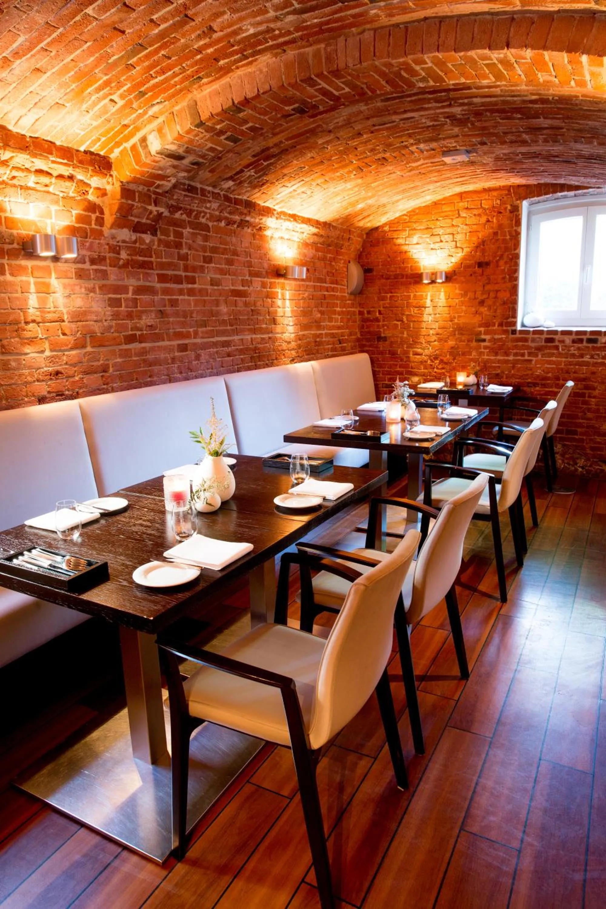 Restaurant/places to eat in Hotel Navigare