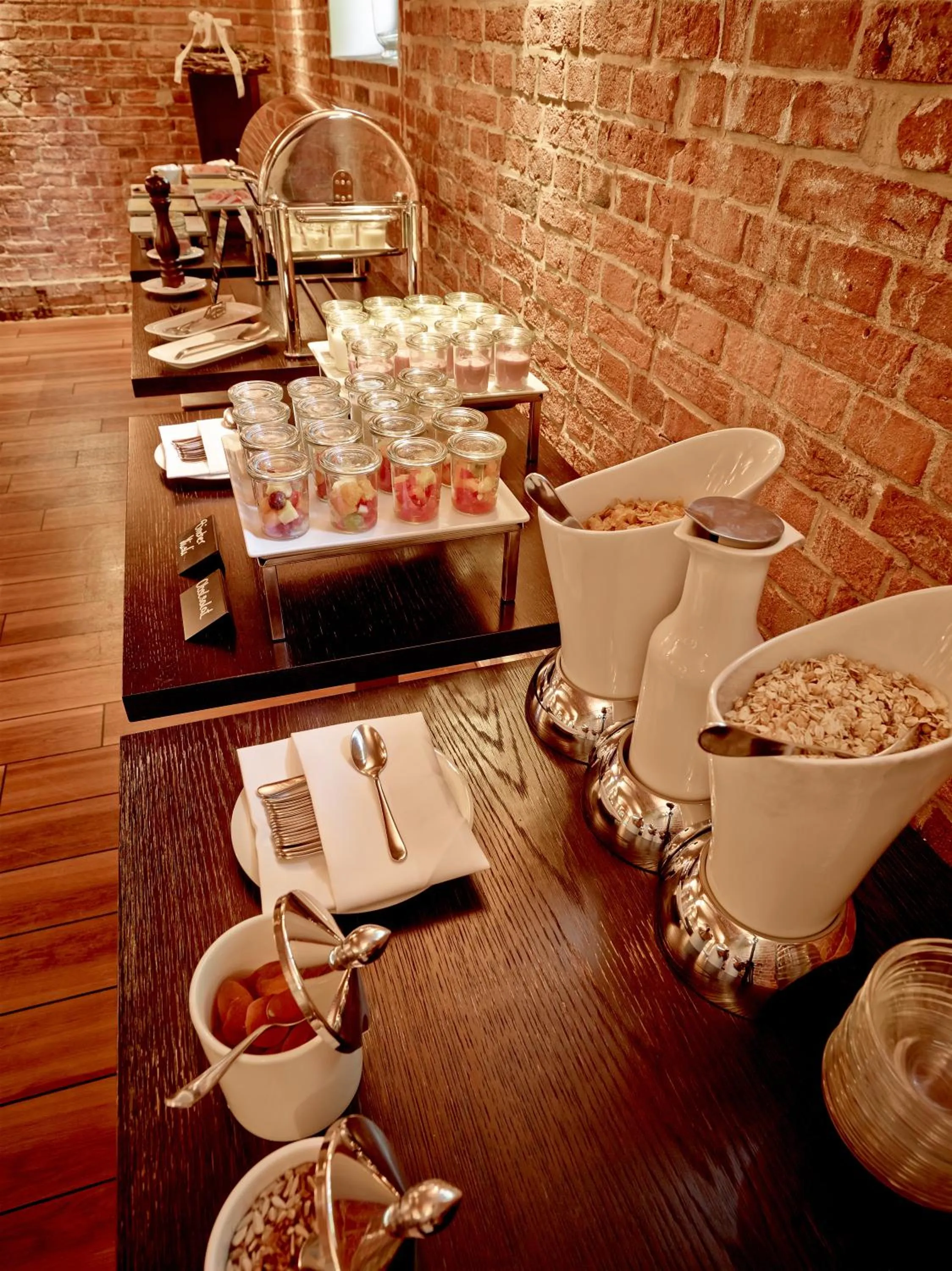 Buffet breakfast in Hotel Navigare