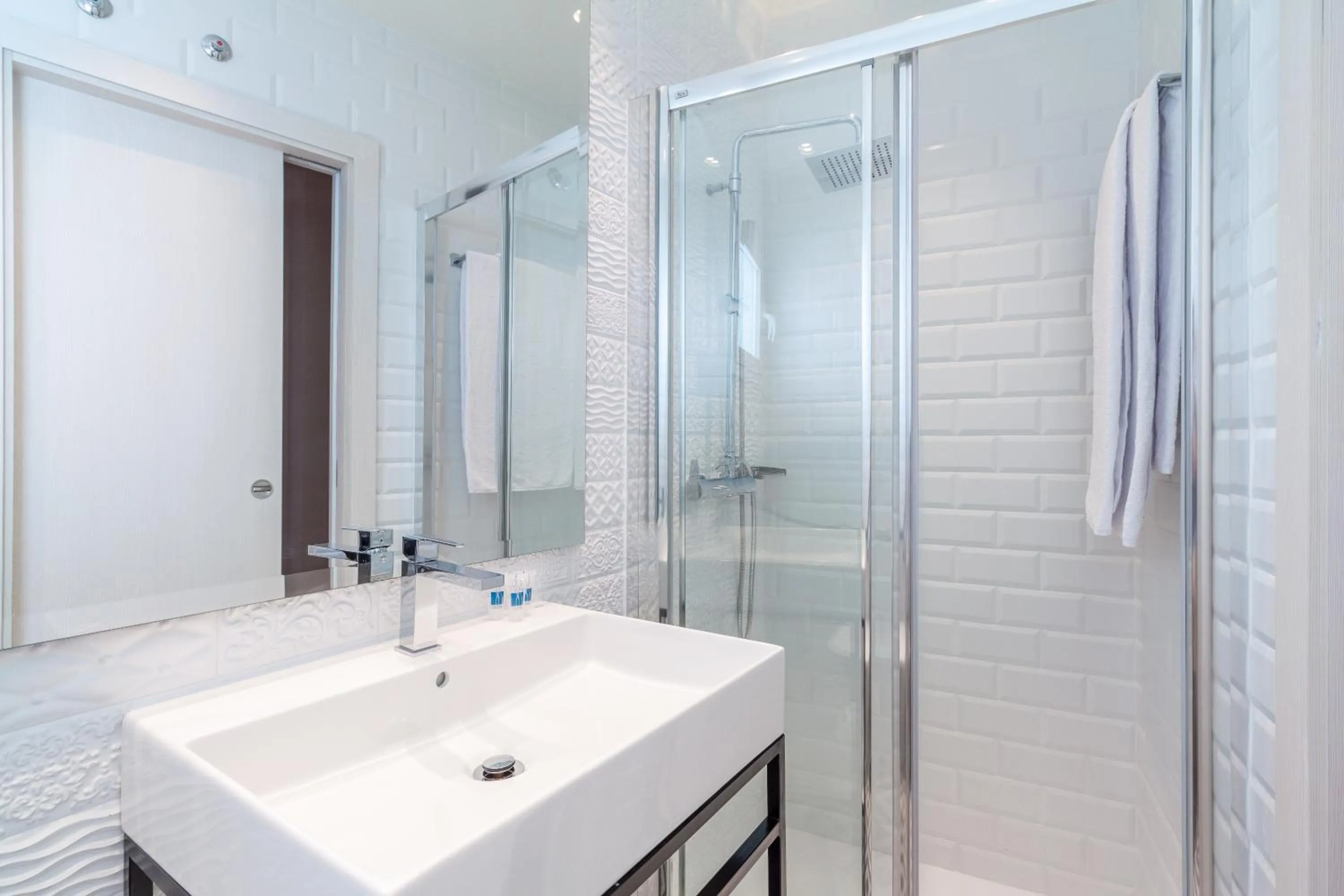 Shower in Tandem Ancha 34