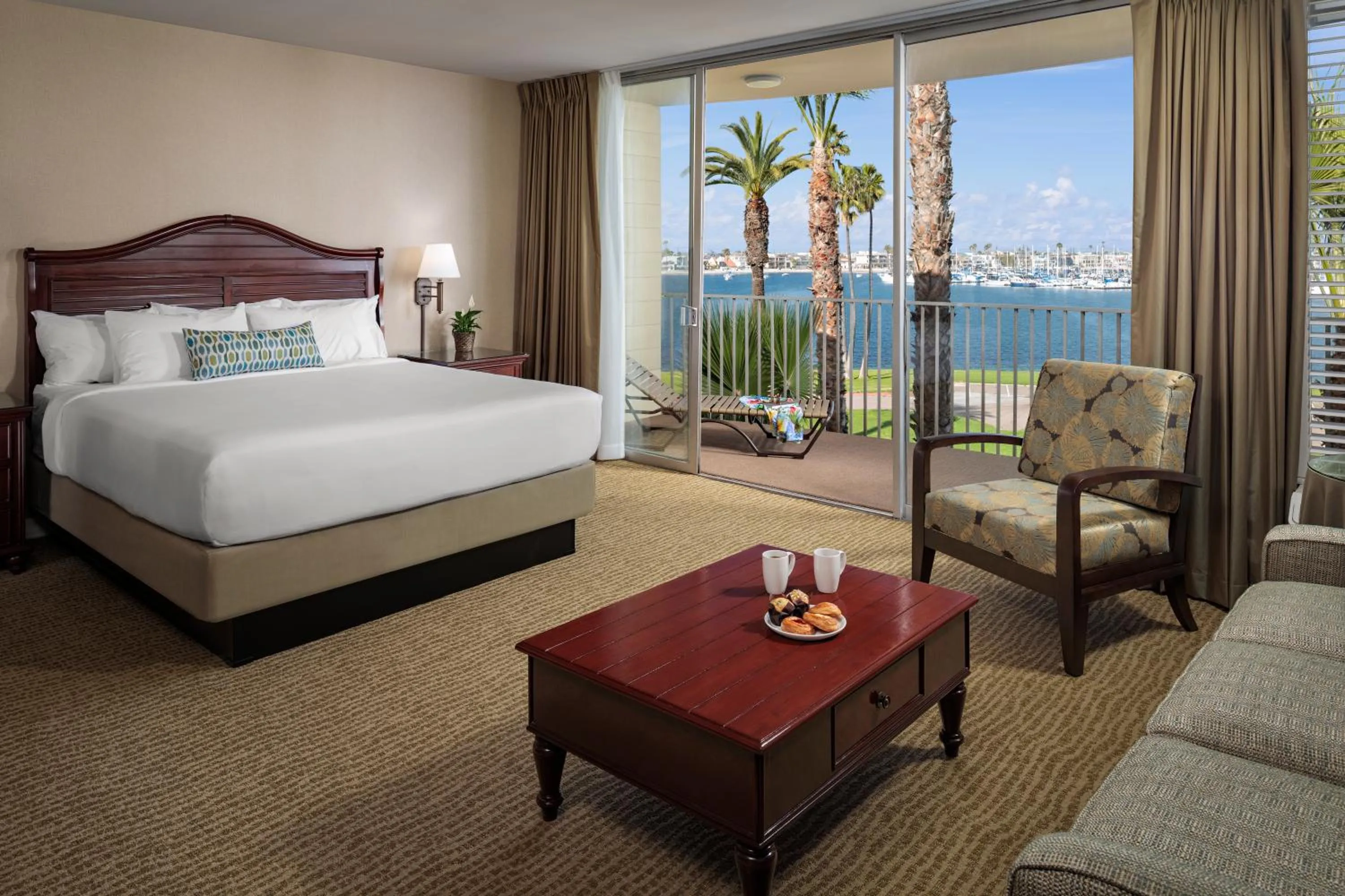 Bed in Bahia Resort Hotel