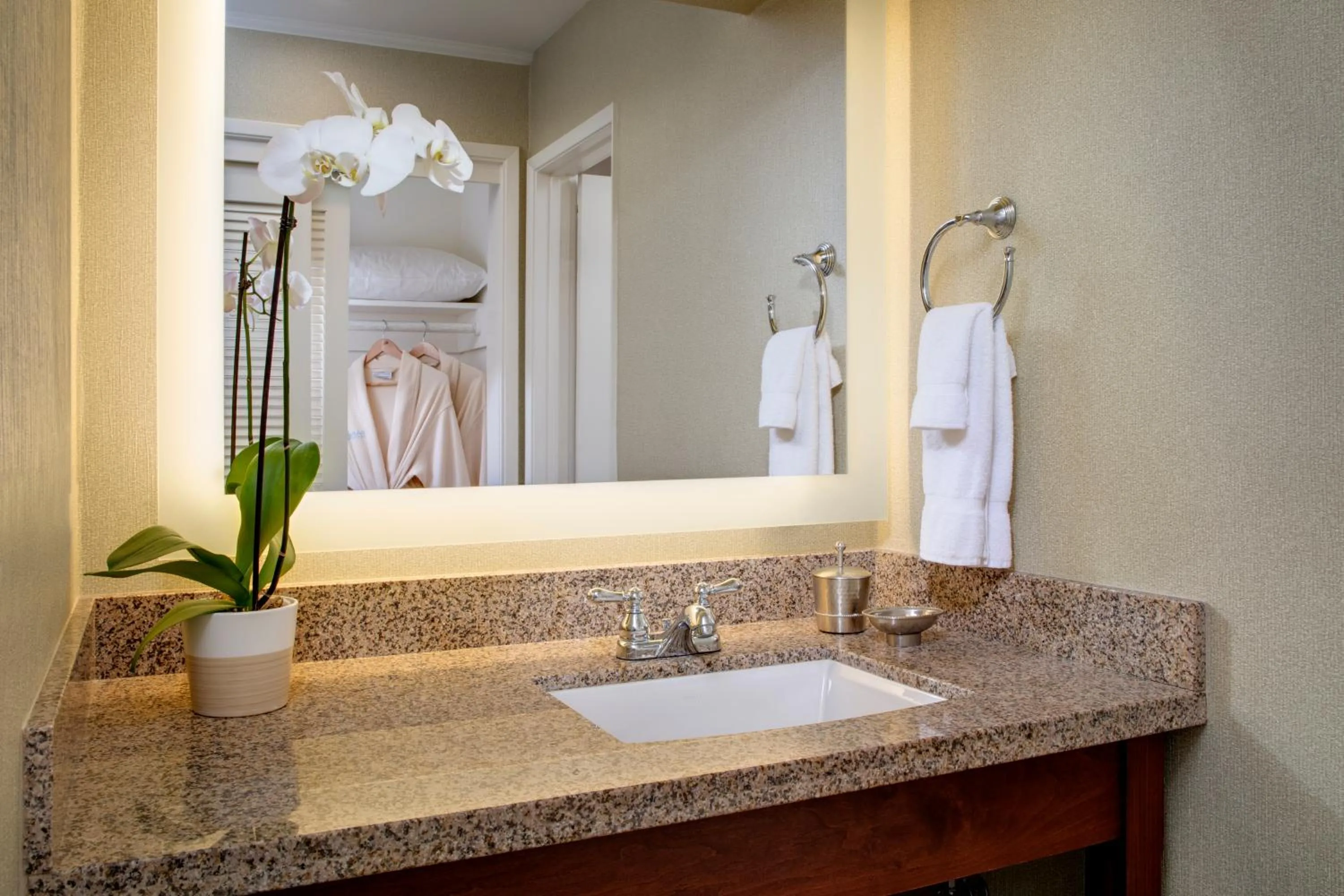 Bathroom in Bahia Resort Hotel