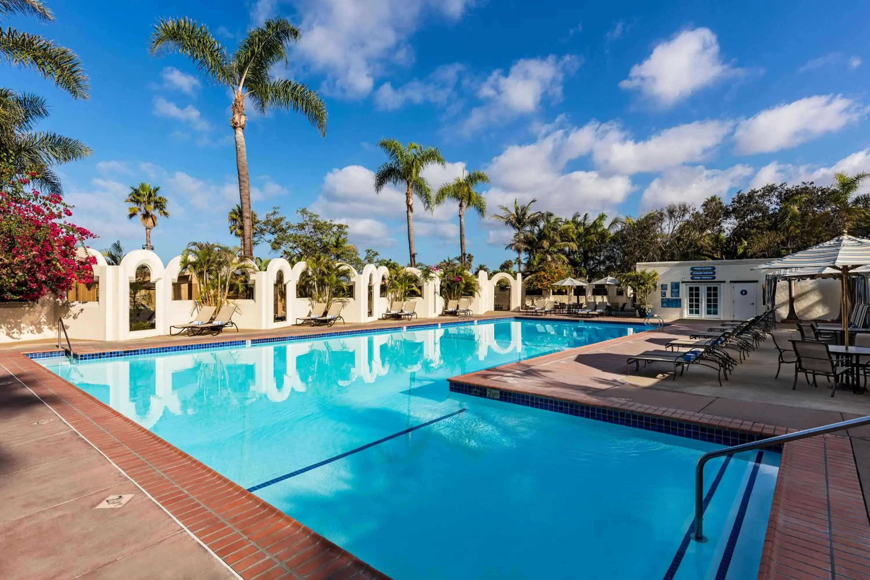 Swimming pool in Bahia Resort Hotel Swimming pool in Bahia Resort Hotel