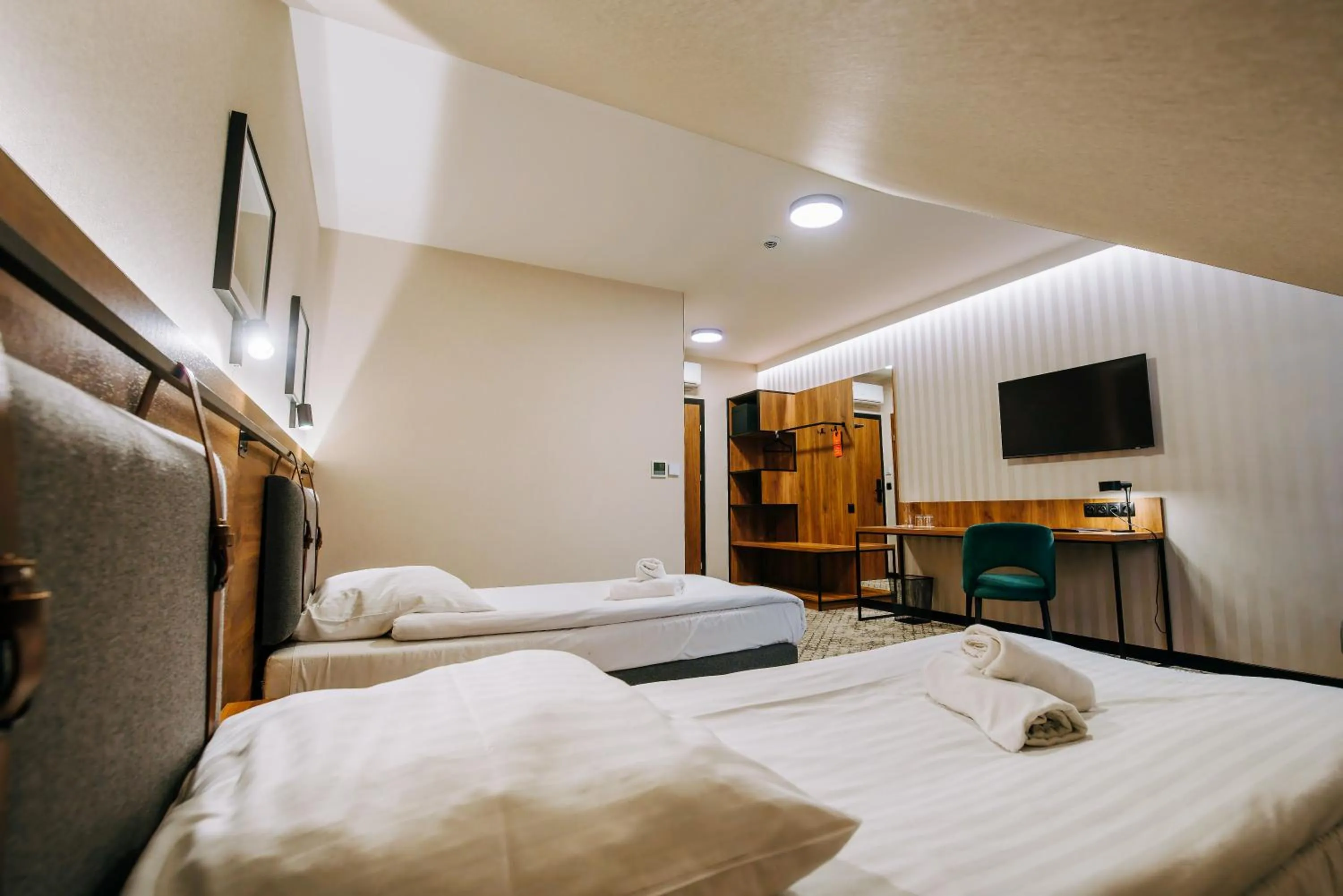 Bed in Hotel Cztery Pory Roku