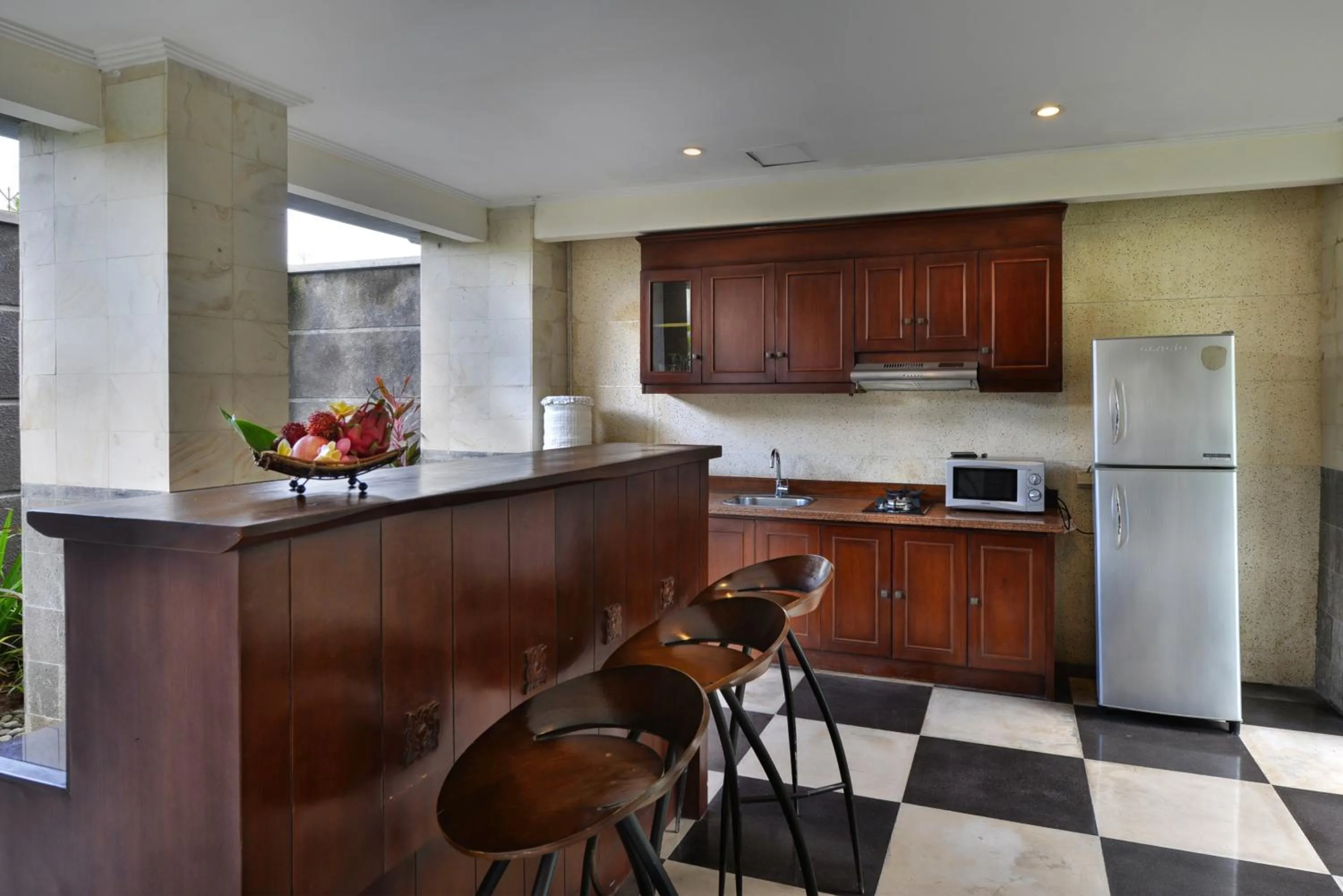 Kitchen or kitchenette in The Khayangan Dreams Villa, Seminyak