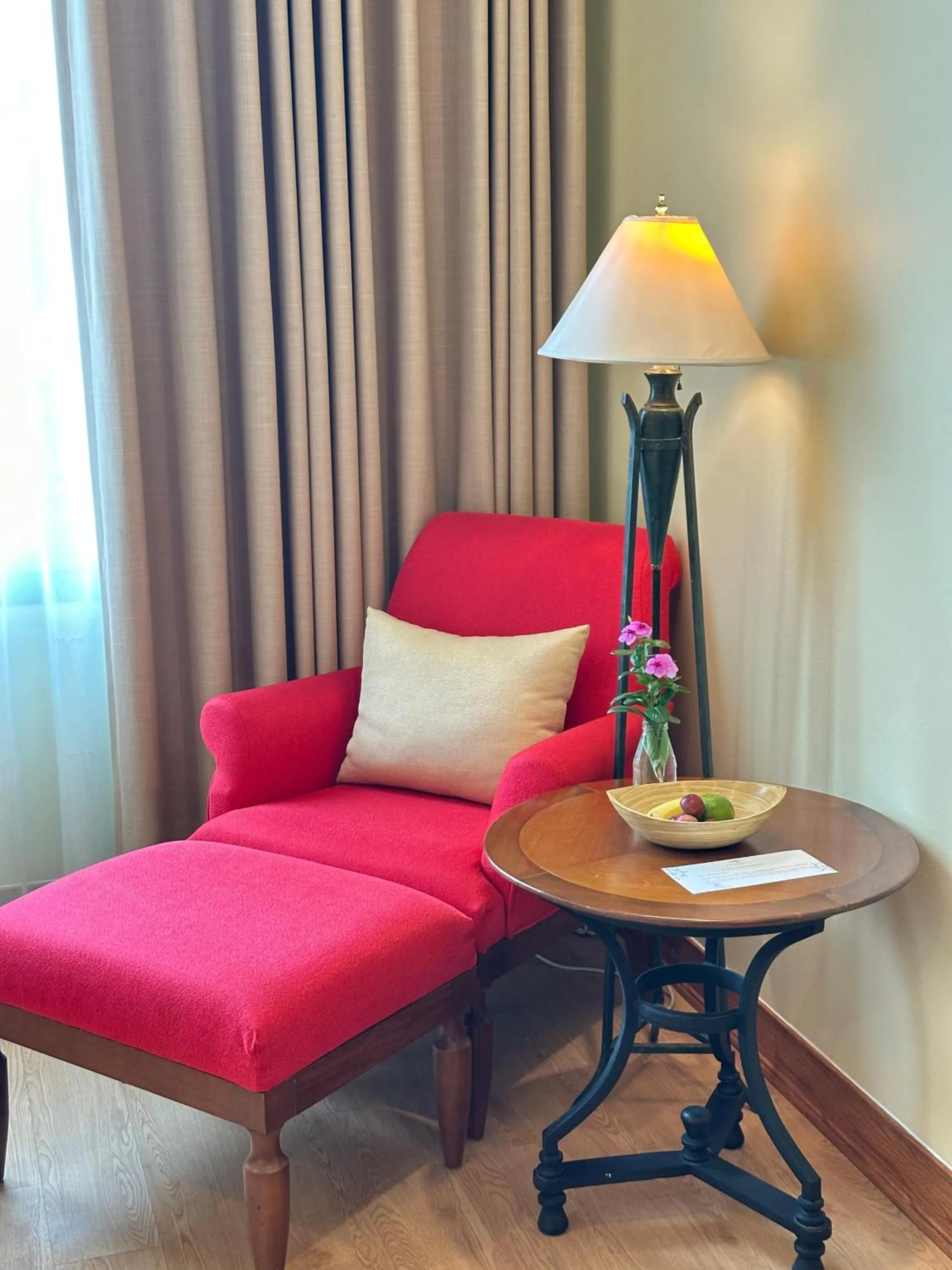 Living room in Hai Phong Harbour View Hotel