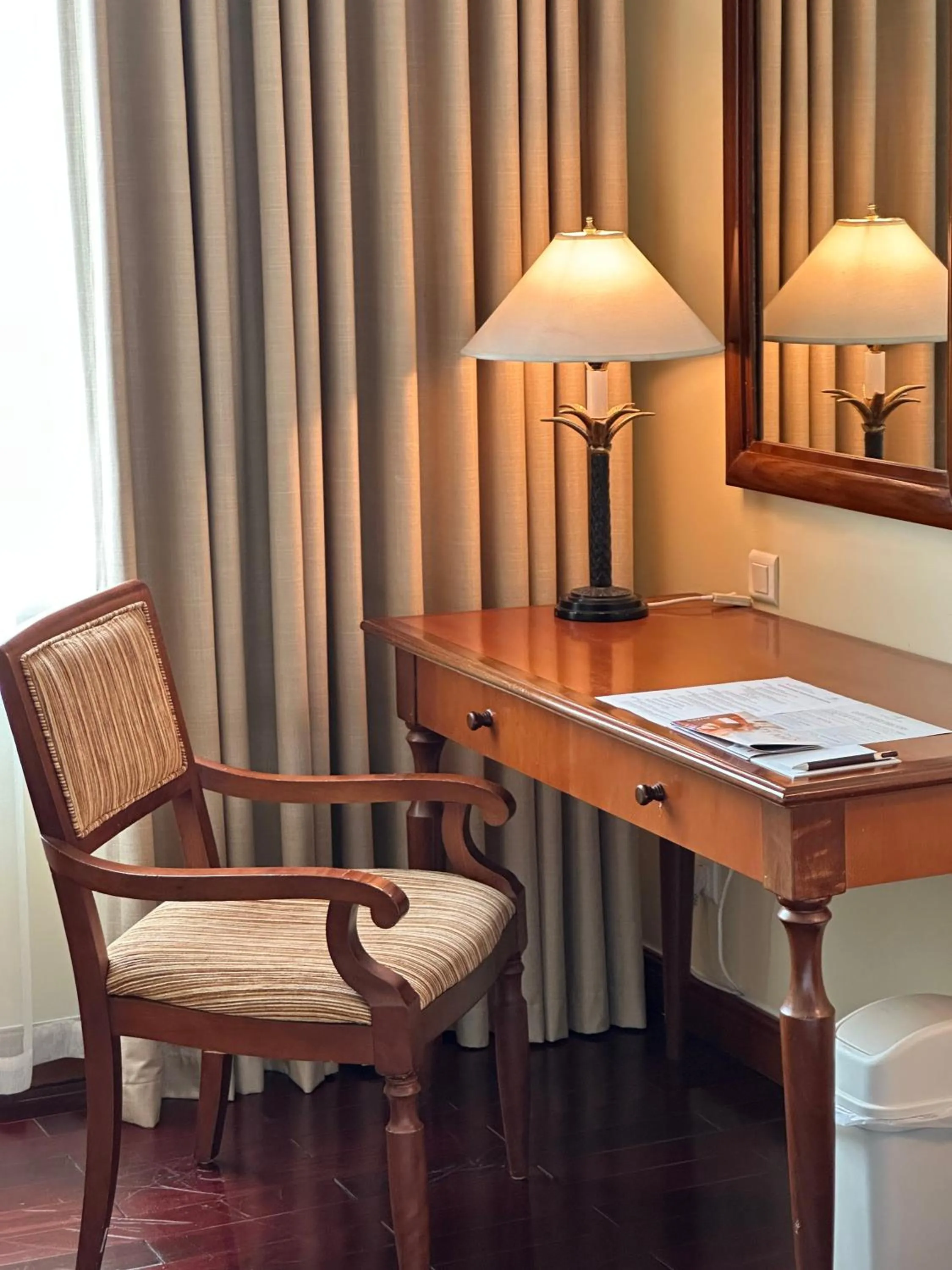 Seating area in Hai Phong Harbour View Hotel