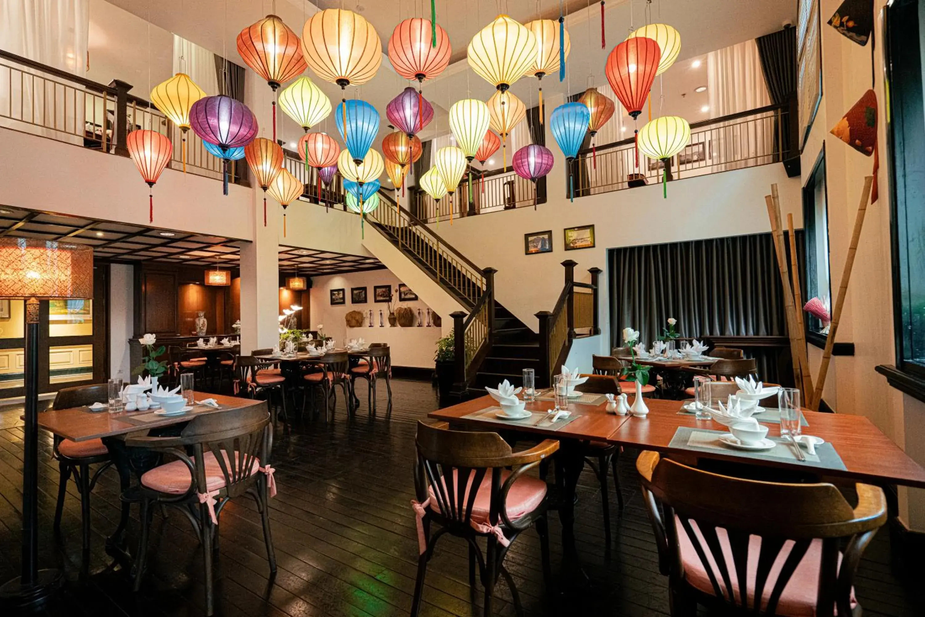 Restaurant/places to eat in Hai Phong Harbour View Hotel Restaurant/places to eat in Hai Phong Harbour View Hotel