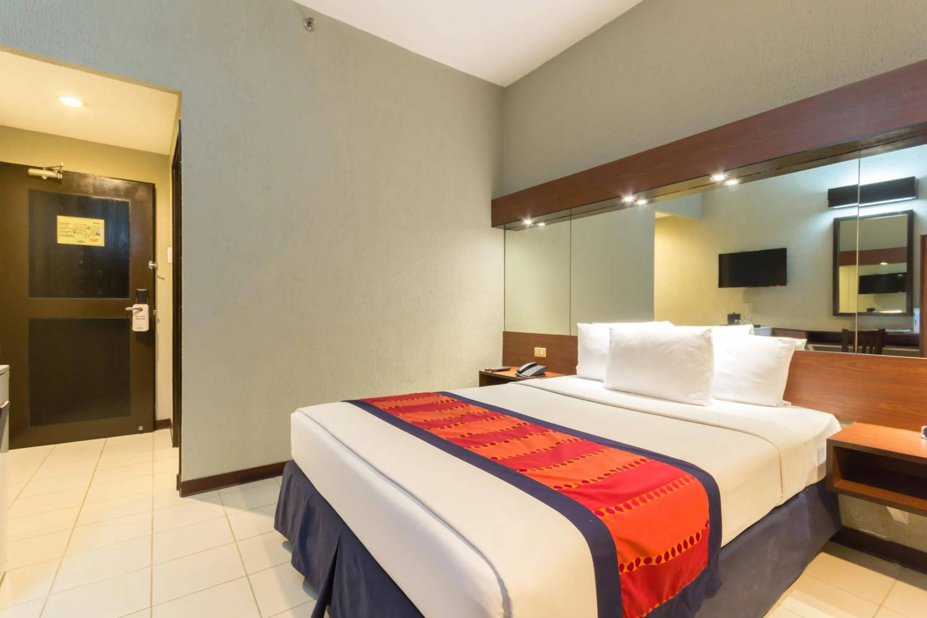 Bed in Microtel by Wyndham Eagle Ridge