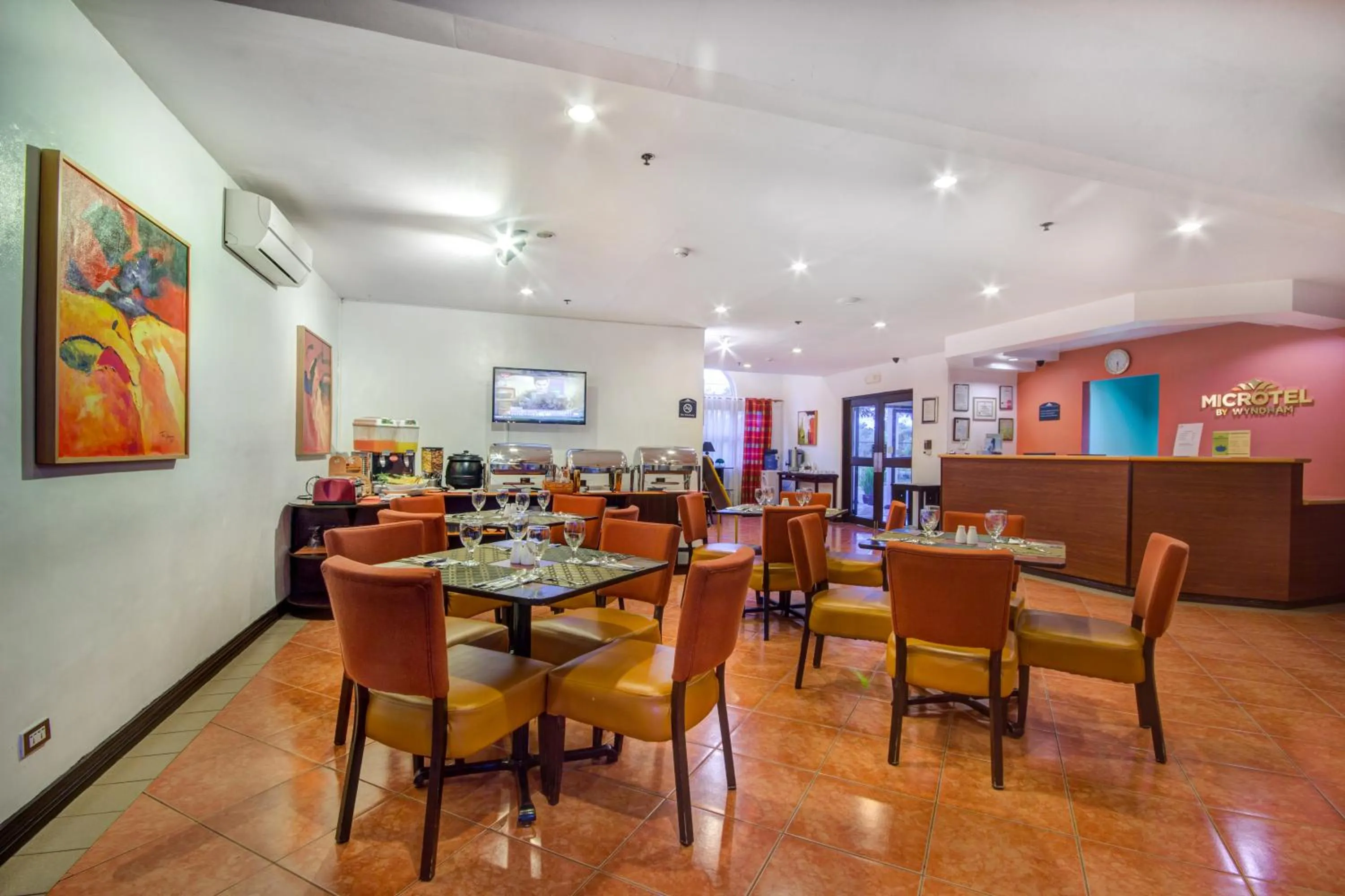 Lobby or reception in Microtel by Wyndham Eagle Ridge