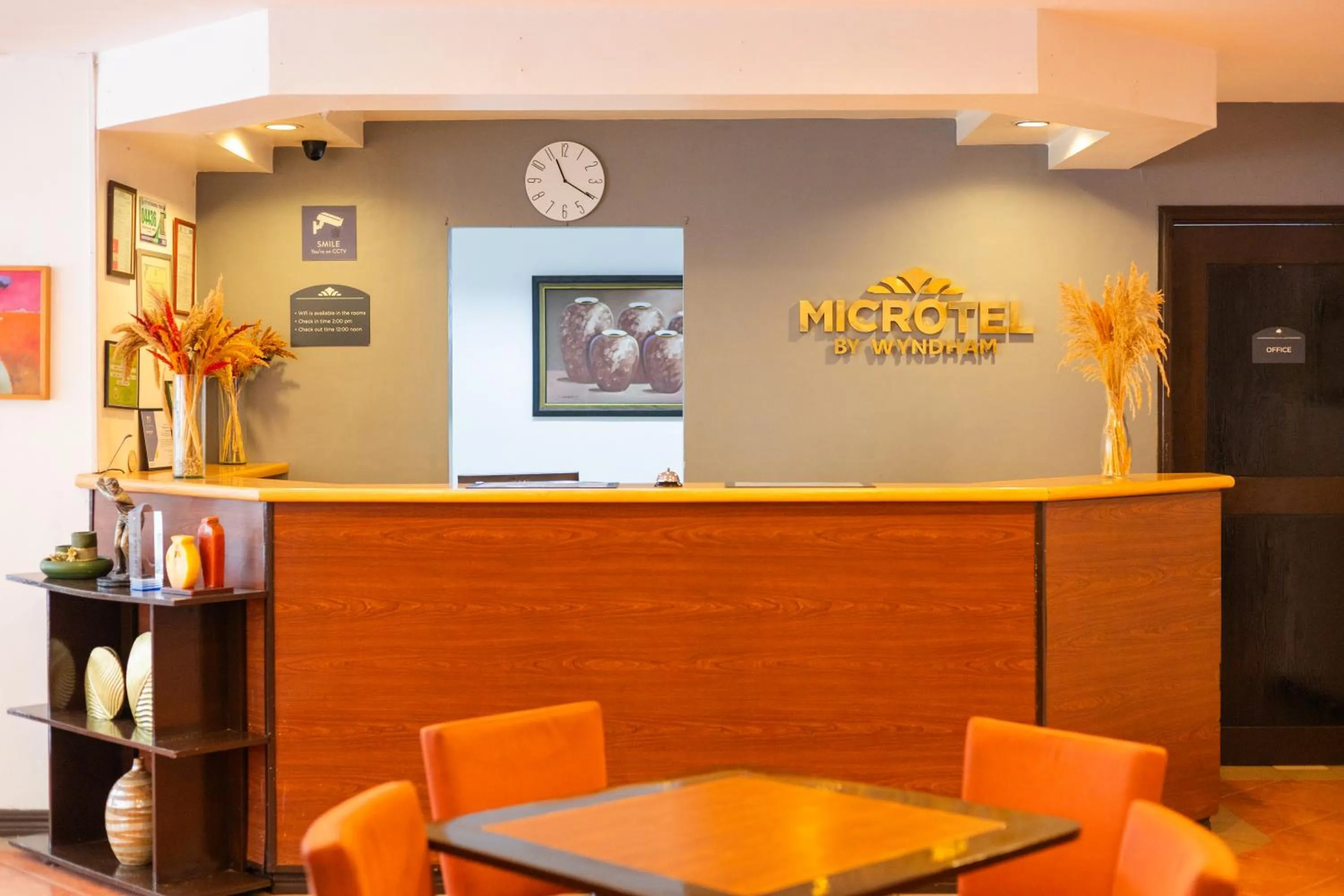 Lobby or reception in Microtel by Wyndham Eagle Ridge