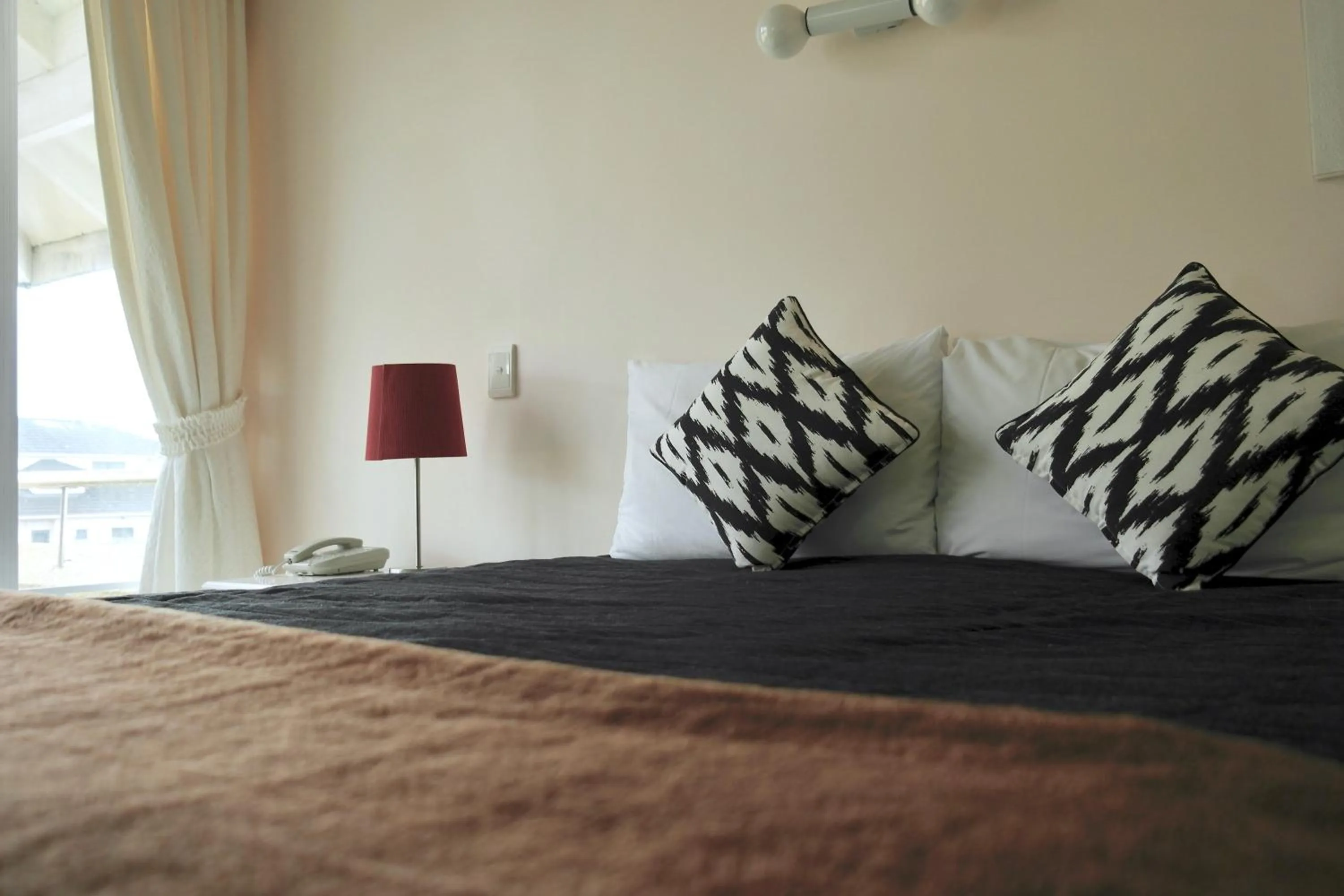 Bed in Bucklands Beach Waterfront Motel