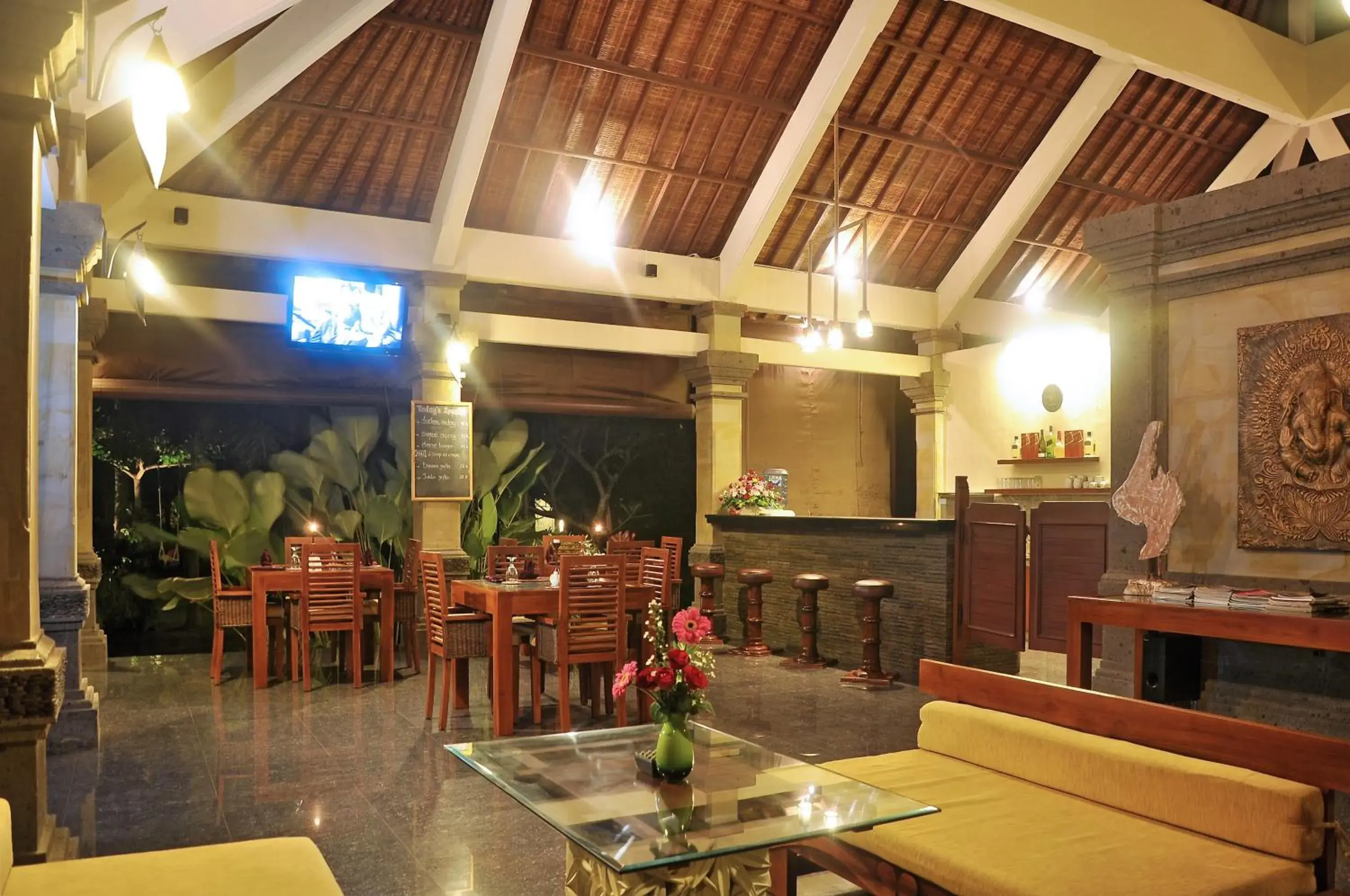 Restaurant/places to eat in Bali Aroma Exclusive Villas Restaurant/places to eat in Bali Aroma Exclusive Villas