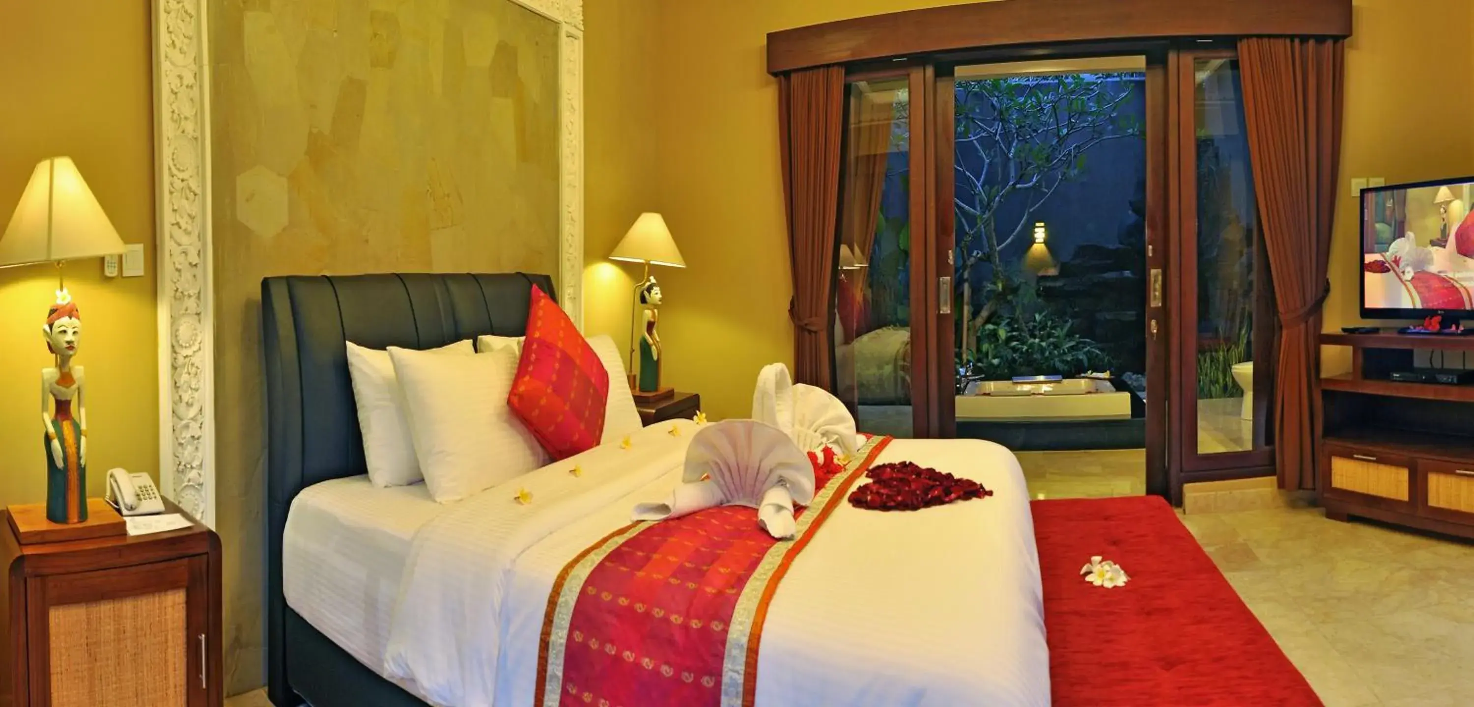 Photo of the whole room, Bed in Bali Aroma Exclusive Villas Photo of the whole room, Bed in Bali Aroma Exclusive Villas