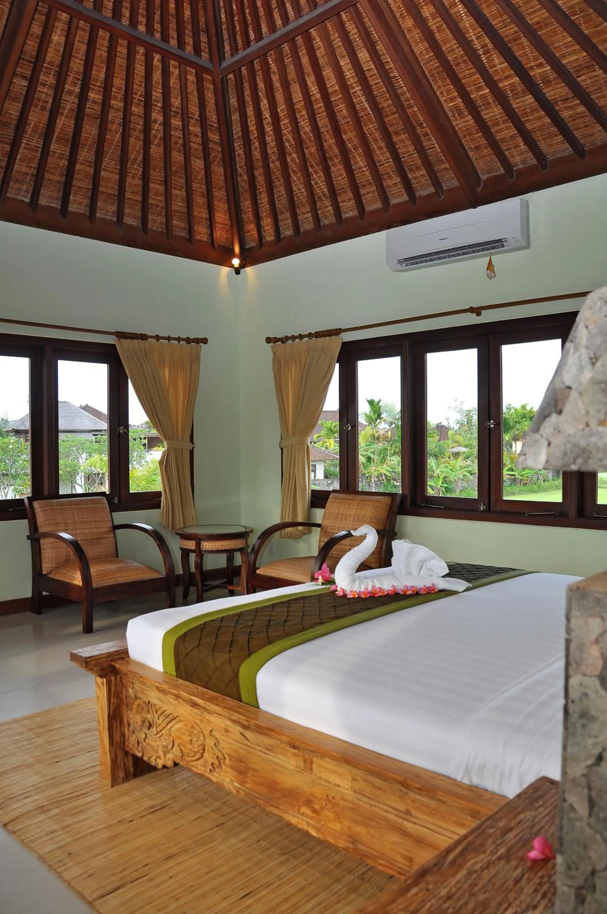 Bed in Bali Aroma Exclusive Villas
