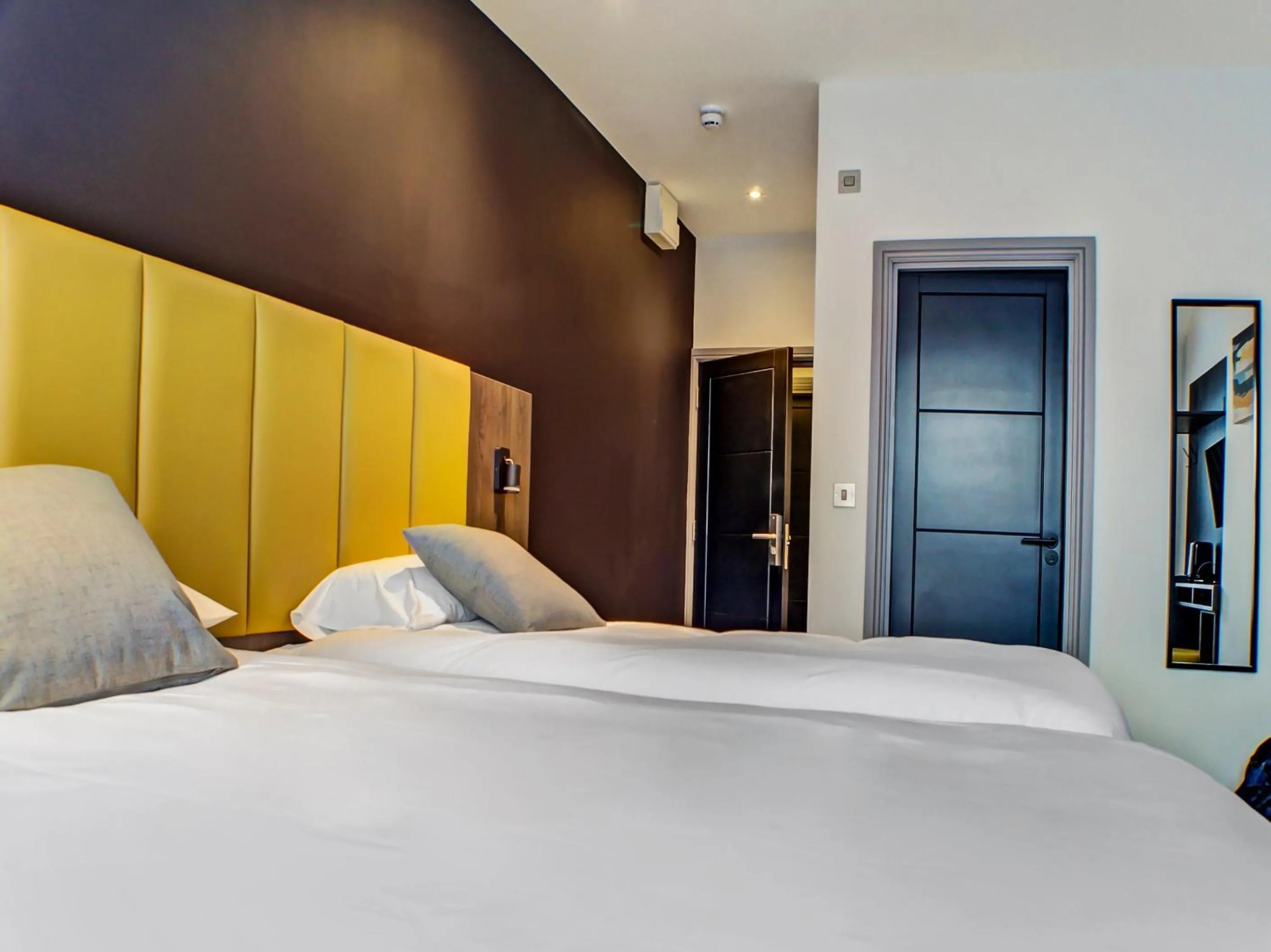 Bedroom, Bed in OYO Tamworth Arms Boutique Pub & Hotel