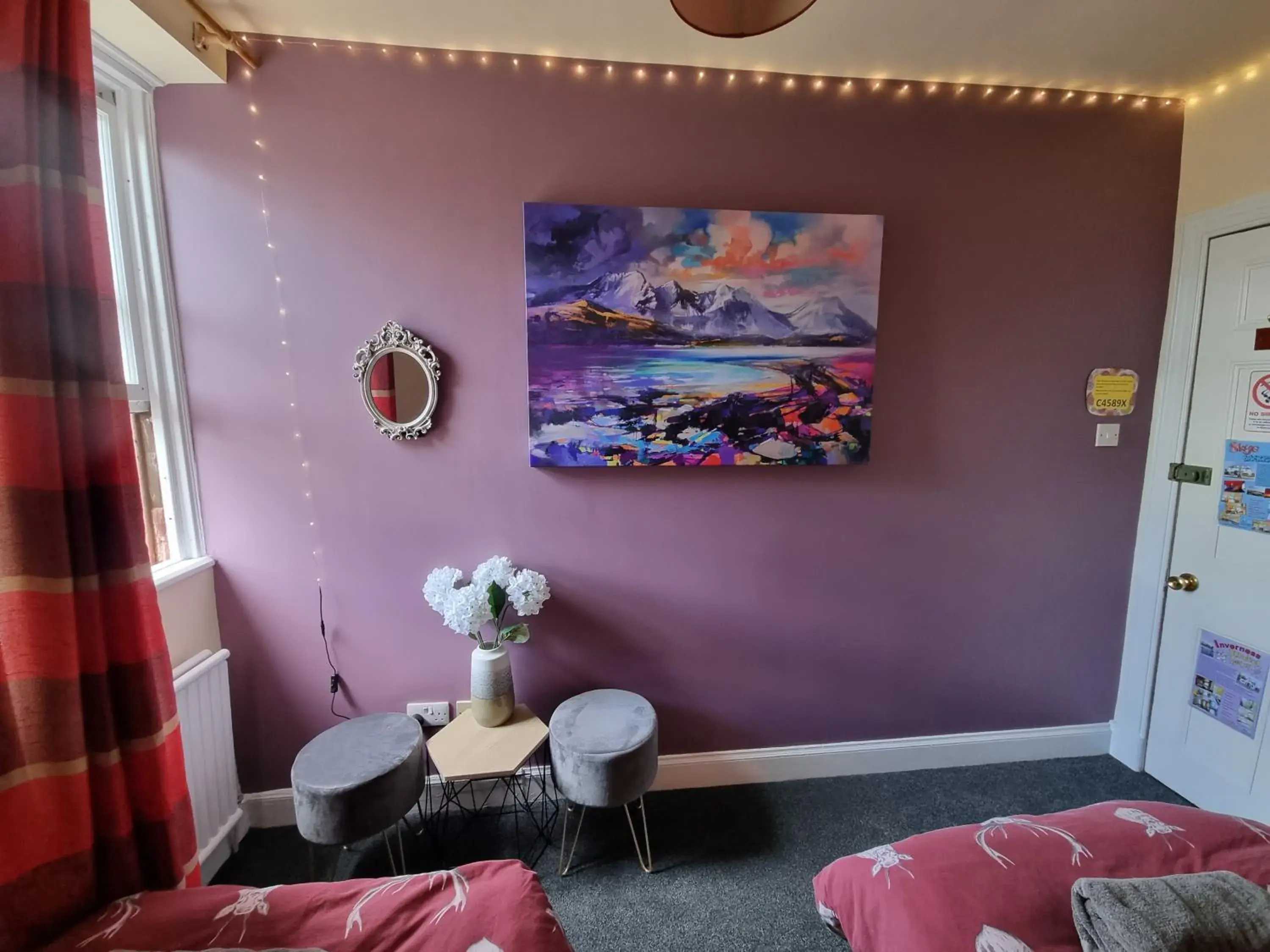 Budget Twin Room in Fort William Backpackers Budget Twin Room in Fort William Backpackers