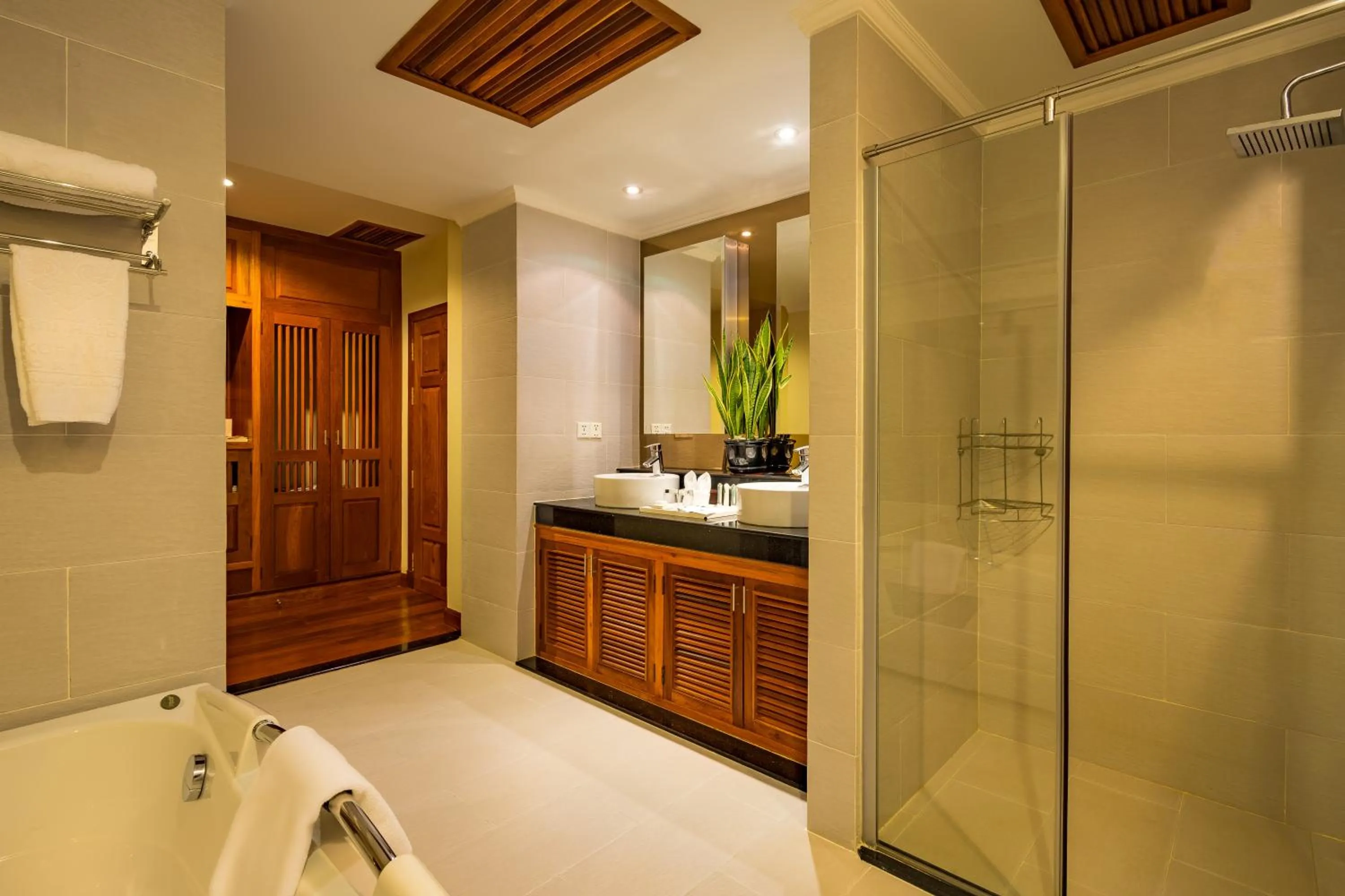 Shower in Angkor Miracle Resort & Spa