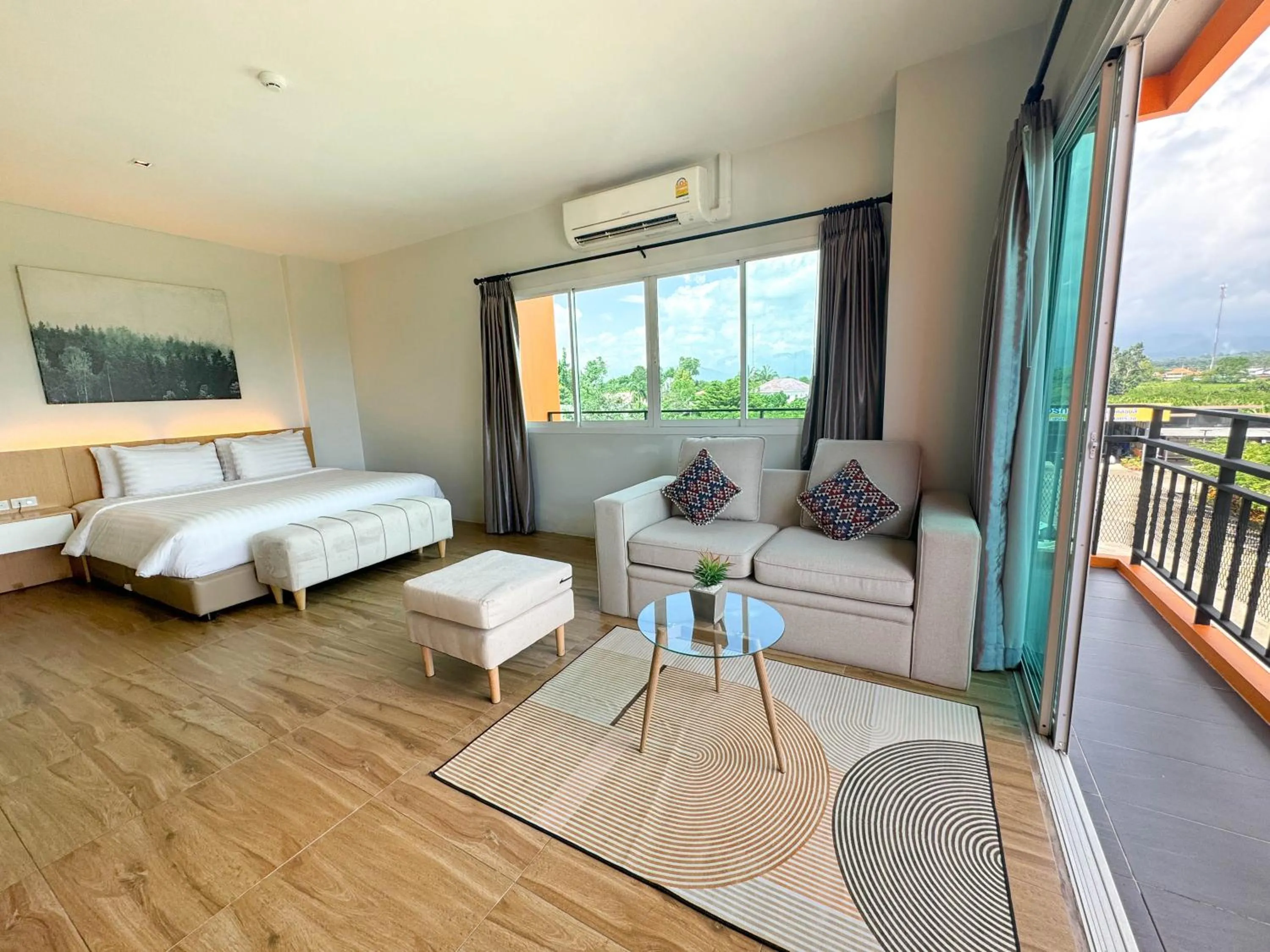 Bed in Sleeping Tree Hotel