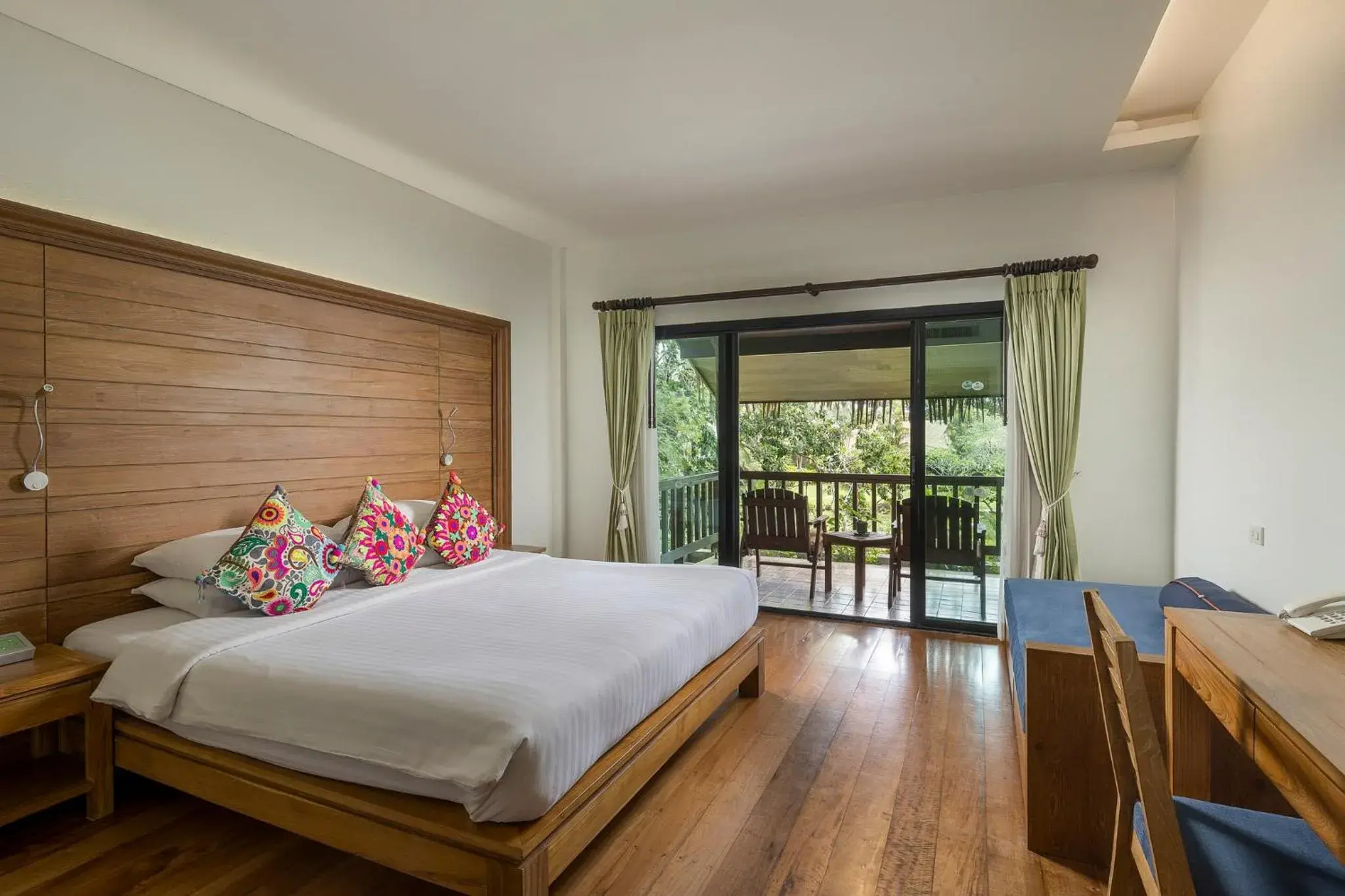 Bed in Khaolak Paradise Resort Bed in Khaolak Paradise Resort