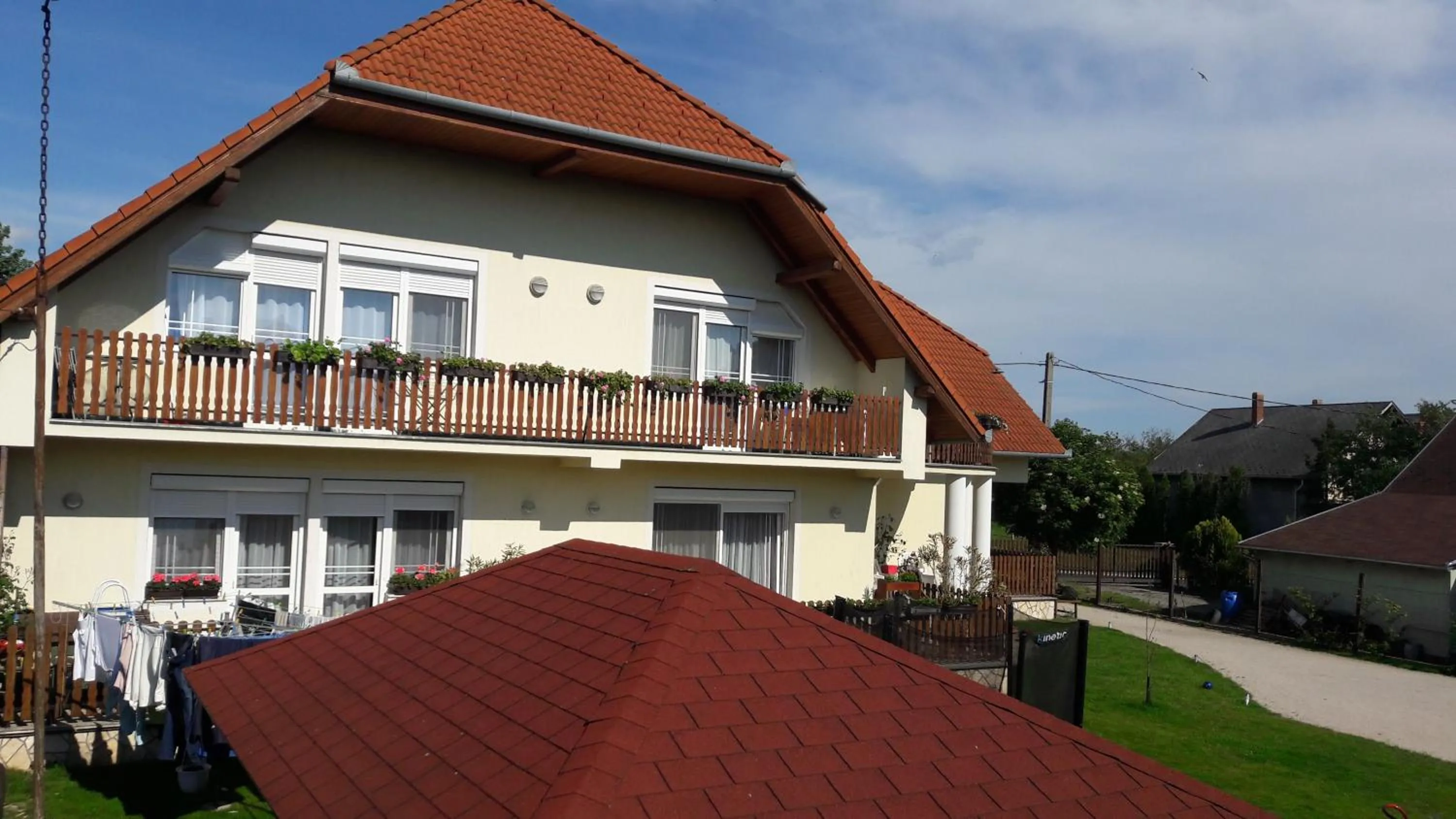 Garden in Szalóky Apartmanház