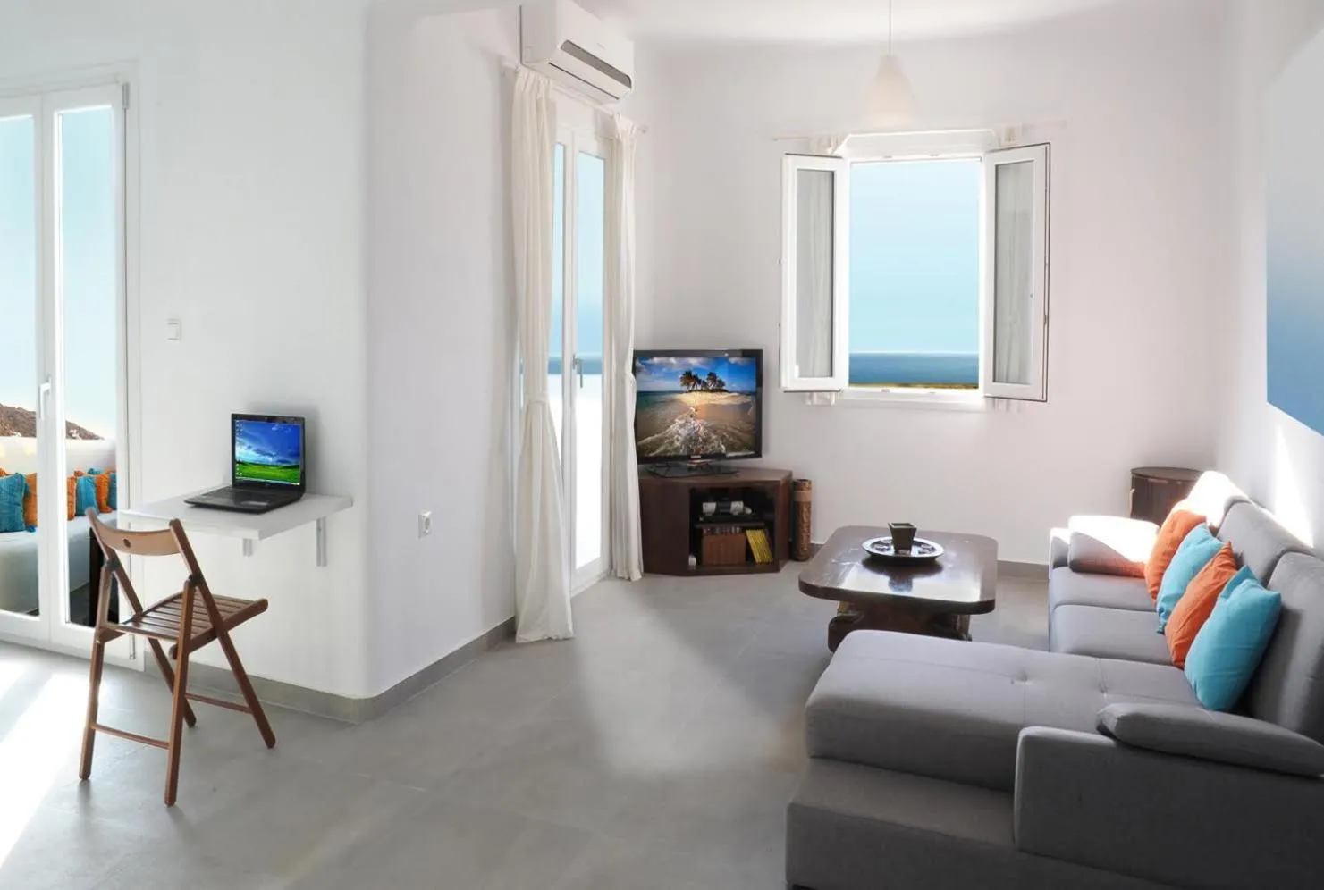 Living room in Evriali Beachfront