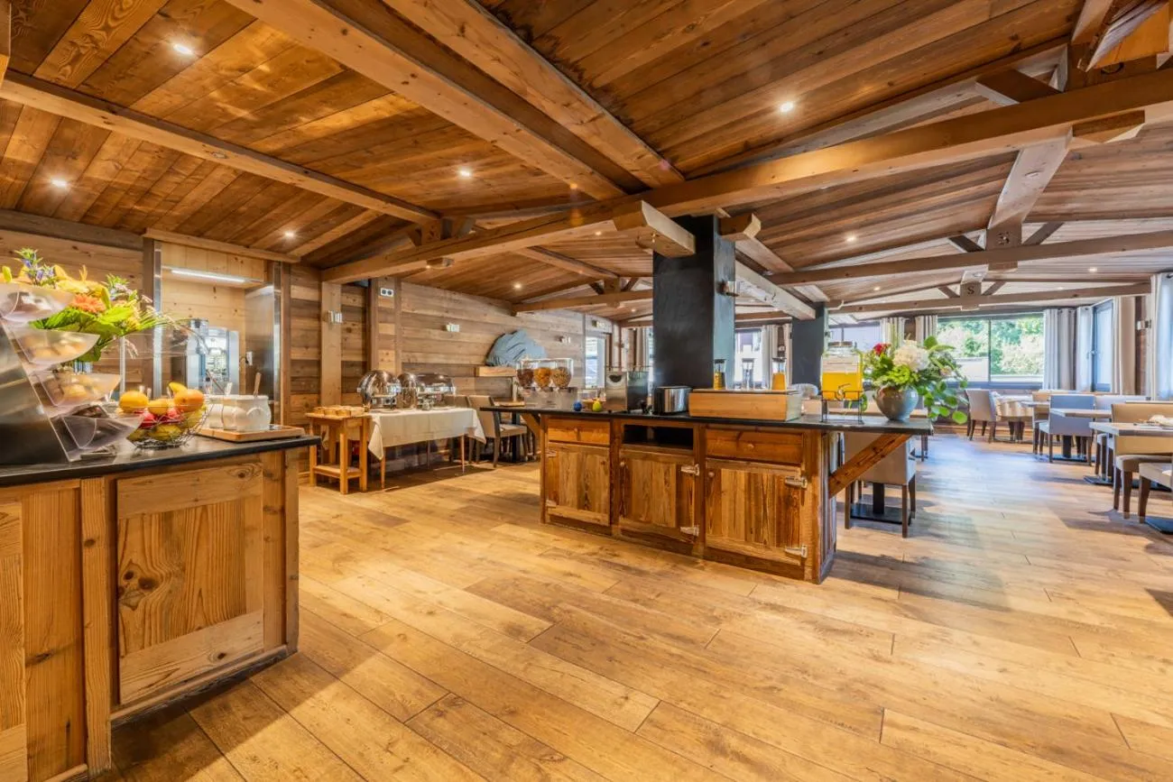 Breakfast in Hôtel Le Sporting