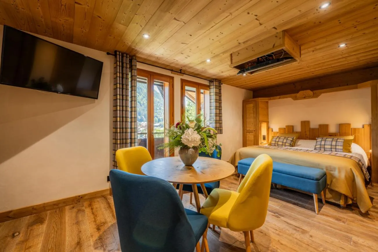 Bed in Hôtel Le Sporting