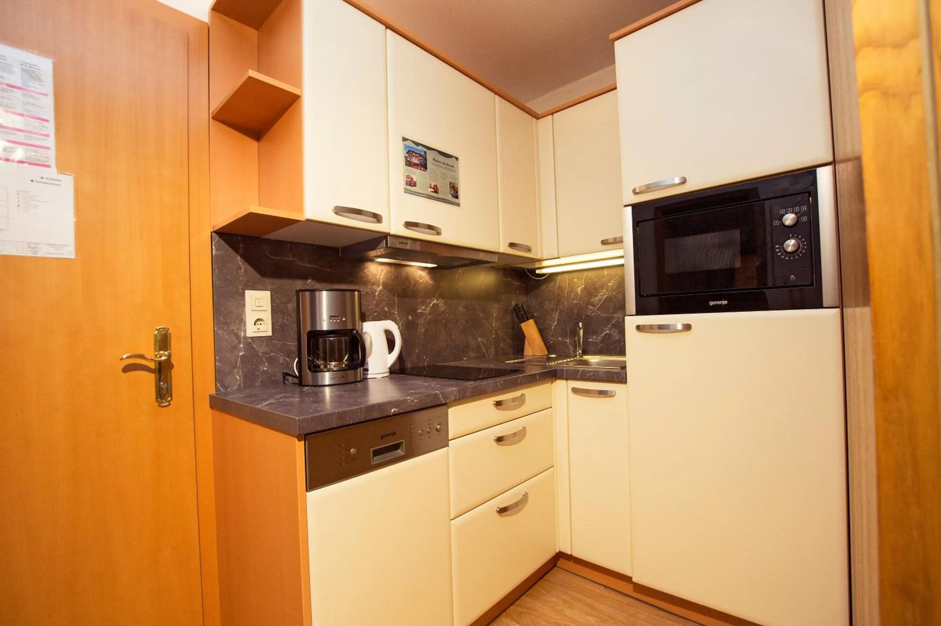 Photo of the whole room in Apparthotel Panorama