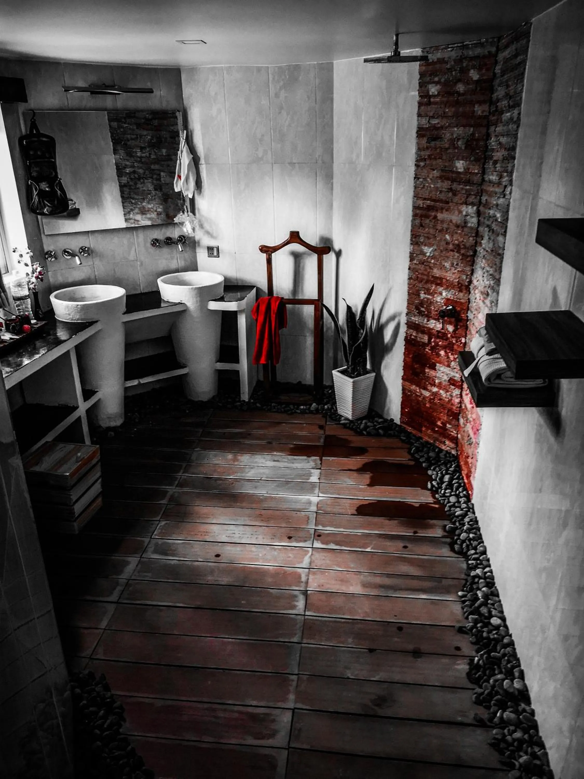 Bathroom in Canvas & Orchids Retreat