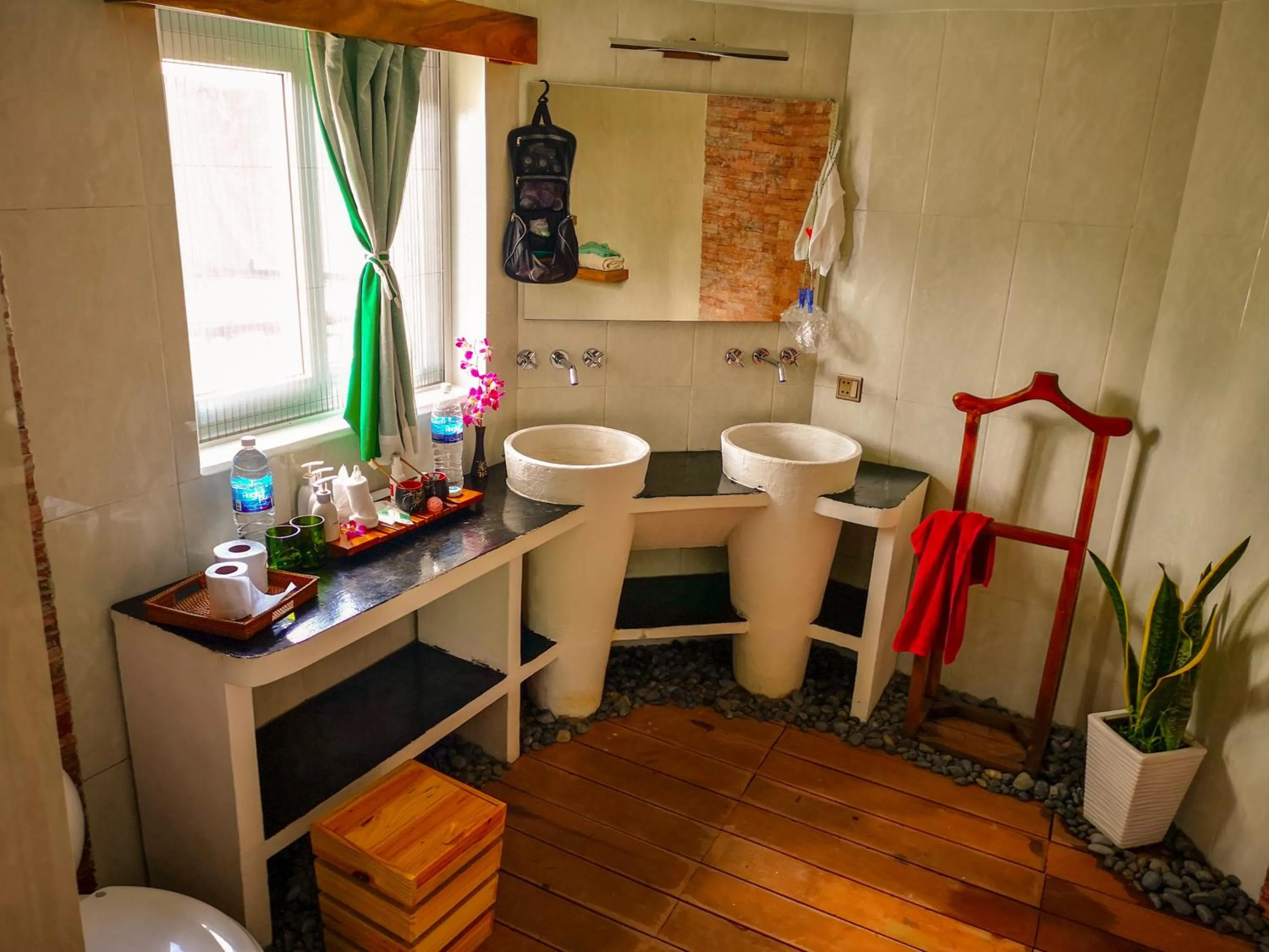 Bathroom in Canvas & Orchids Retreat