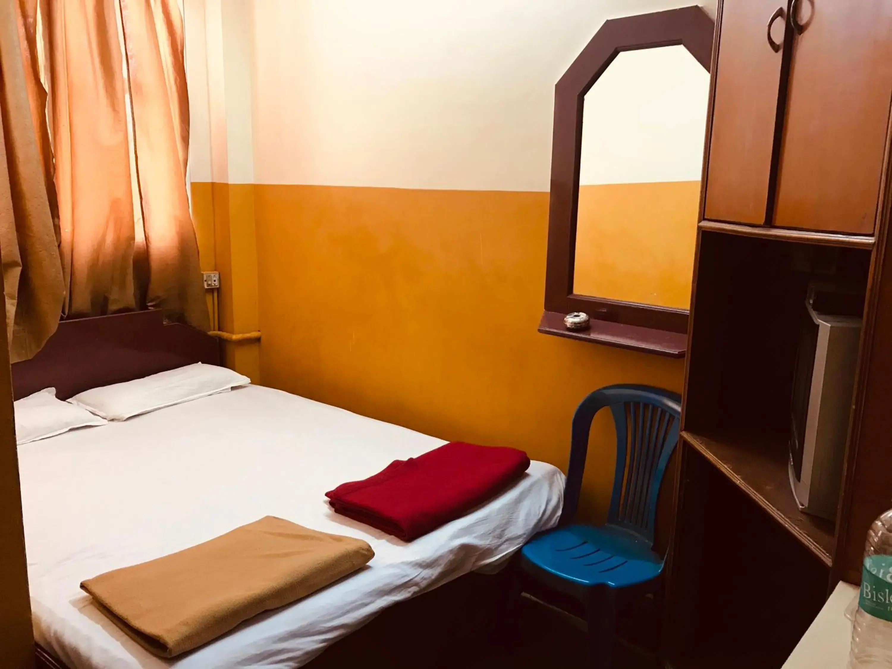 Budget Double Room in Greens Residency Budget Double Room in Greens Residency