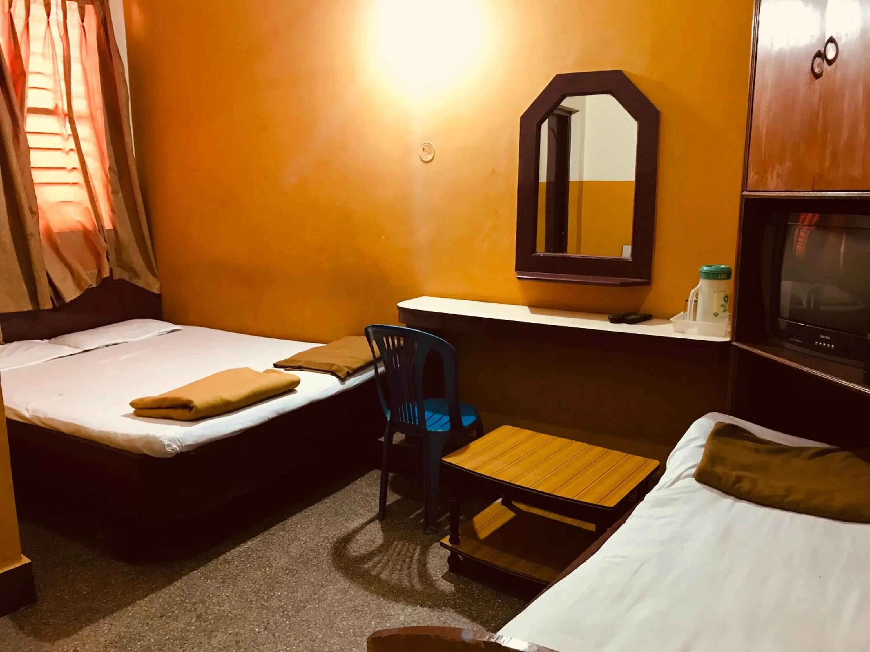 Bed in Greens Residency