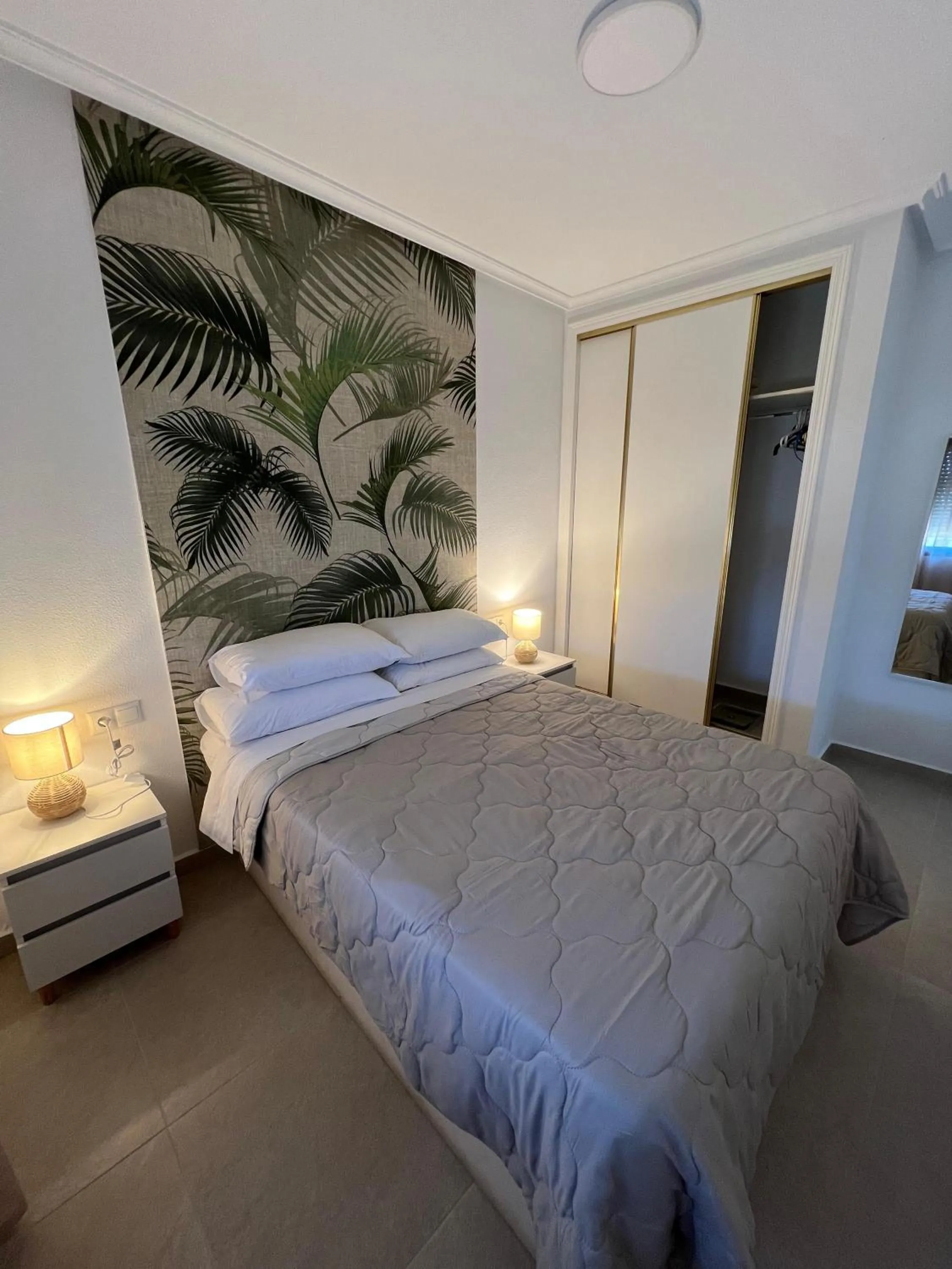 Bed in Playamarina 1 Reception