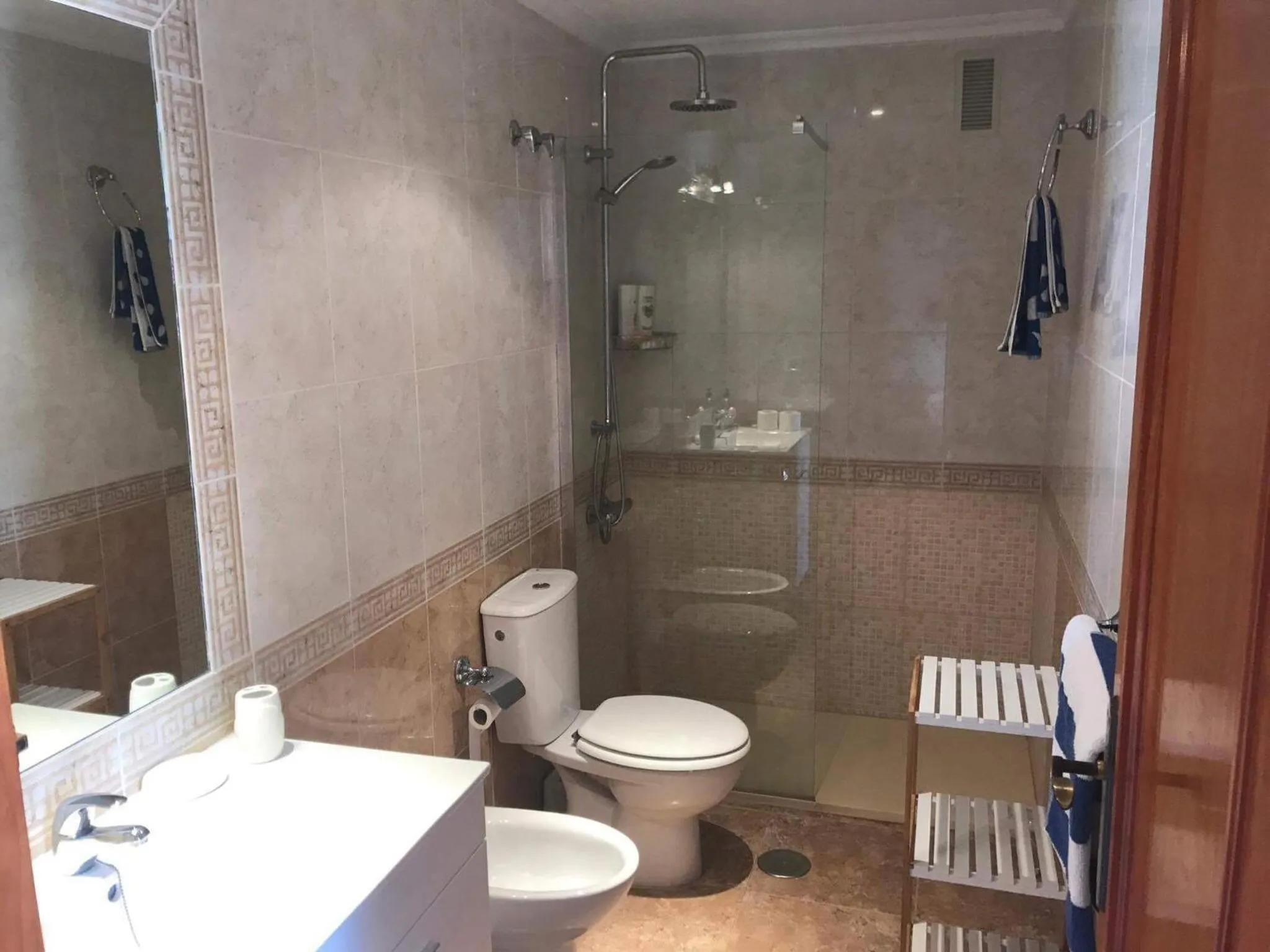 Playamarina 1 Reception